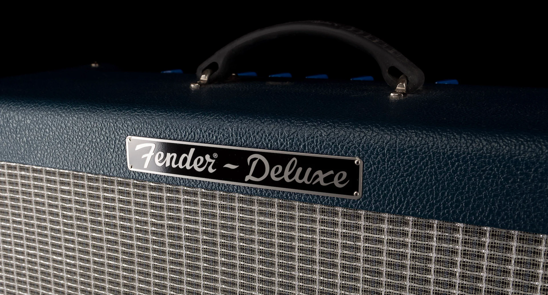 Pre Owned 2012 Fender Special Edition Bluesman Hot Rod Deluxe Blue Tolex Guitar Amp Combo With Cover - Image 3
