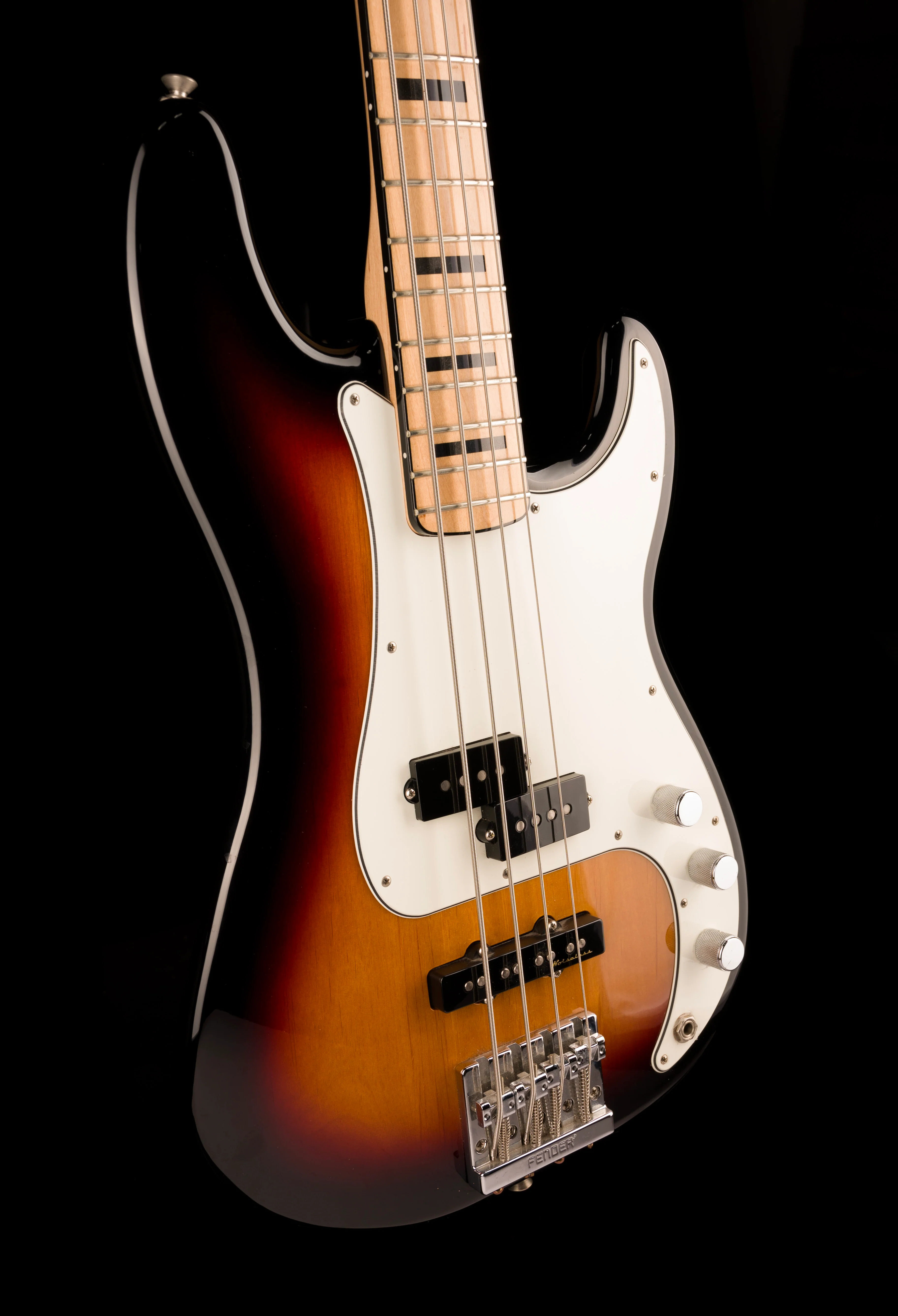 Pre Owned 2014 Fender Special Run Deluxe PJ Bass 3-Color Sunburst With Gig Bag - Image 10