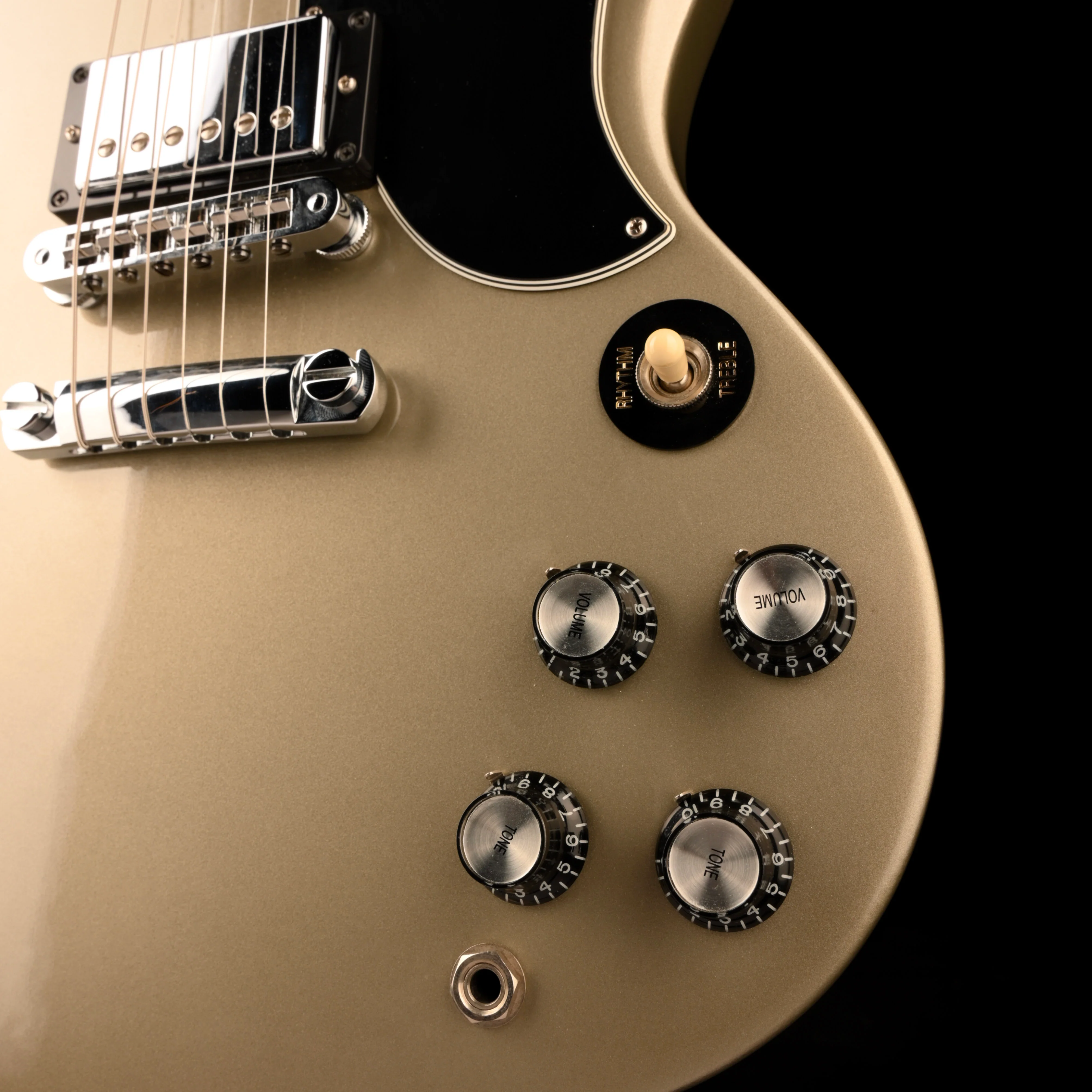 Pre Owned 2014 Gibson SG Standard Champagne Silver Electric Guitar With OHSC - Image 5