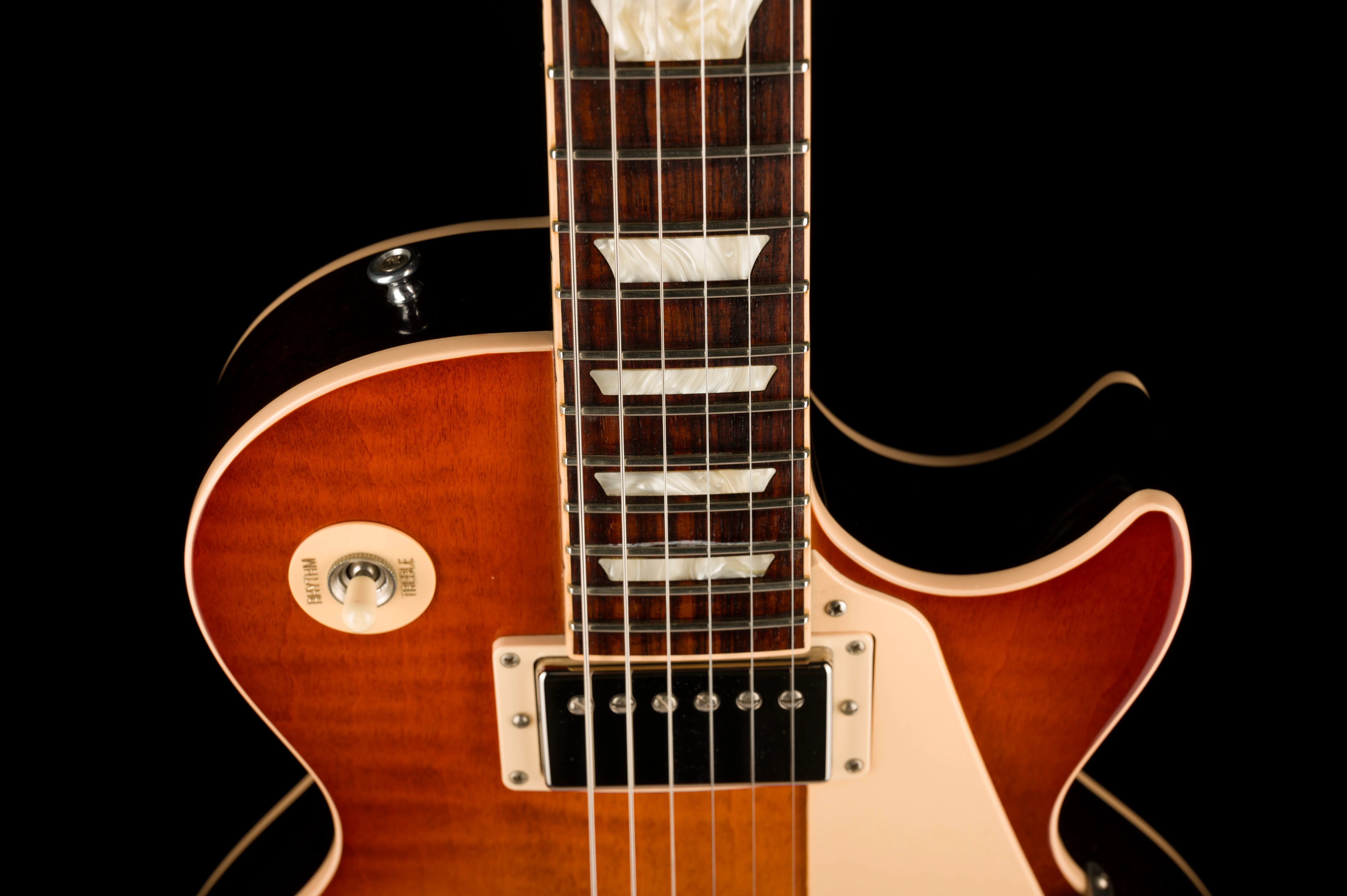 Pre Owned 2015 Gibson ES-Les Paul (no F-Hole) Lightburst Made in Memphis with OHSC - Image 3