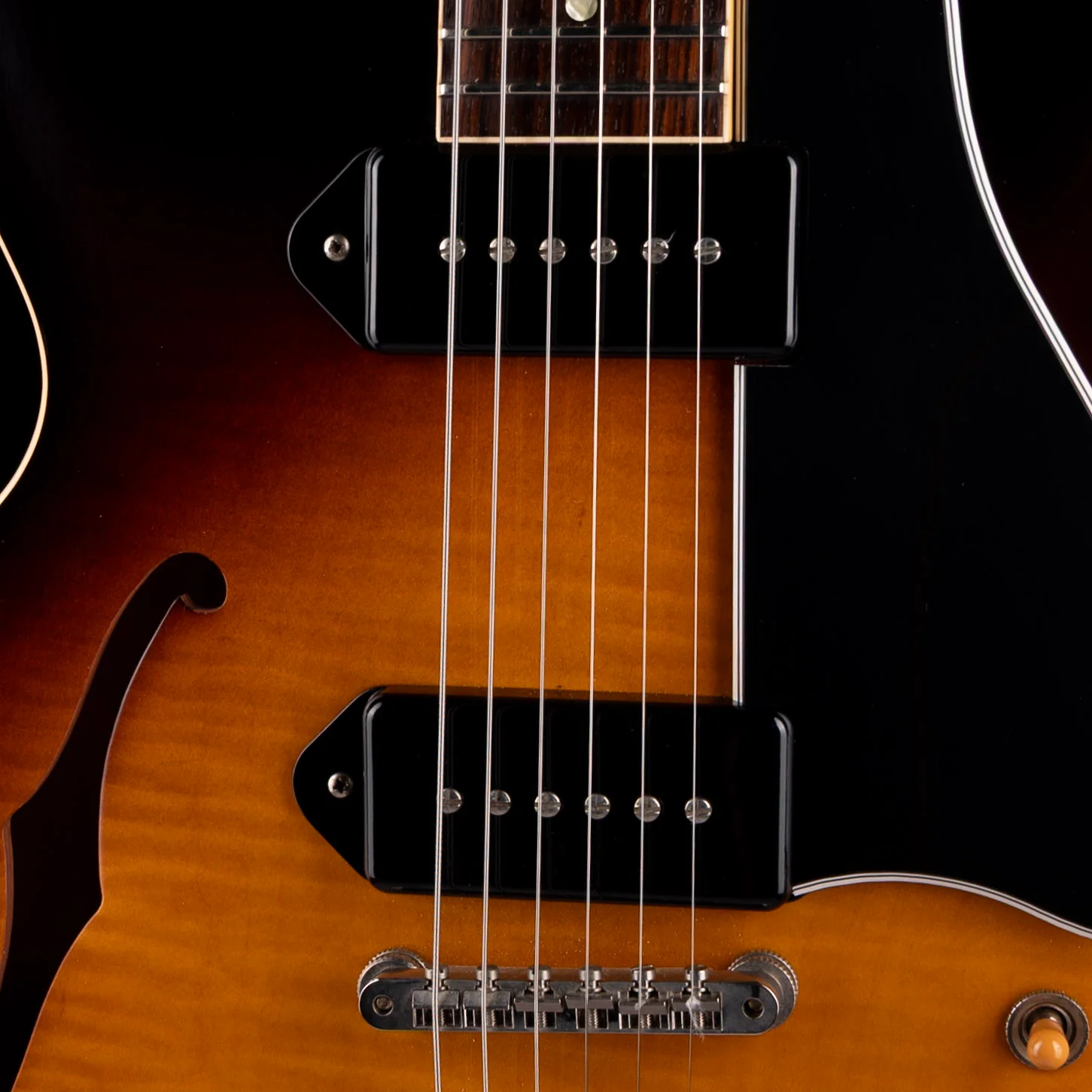 Pre Owned 2015 Gibson Memphis 1959 ES-330 Vintage Sunburst With Figured Top With OHSC - Image 4