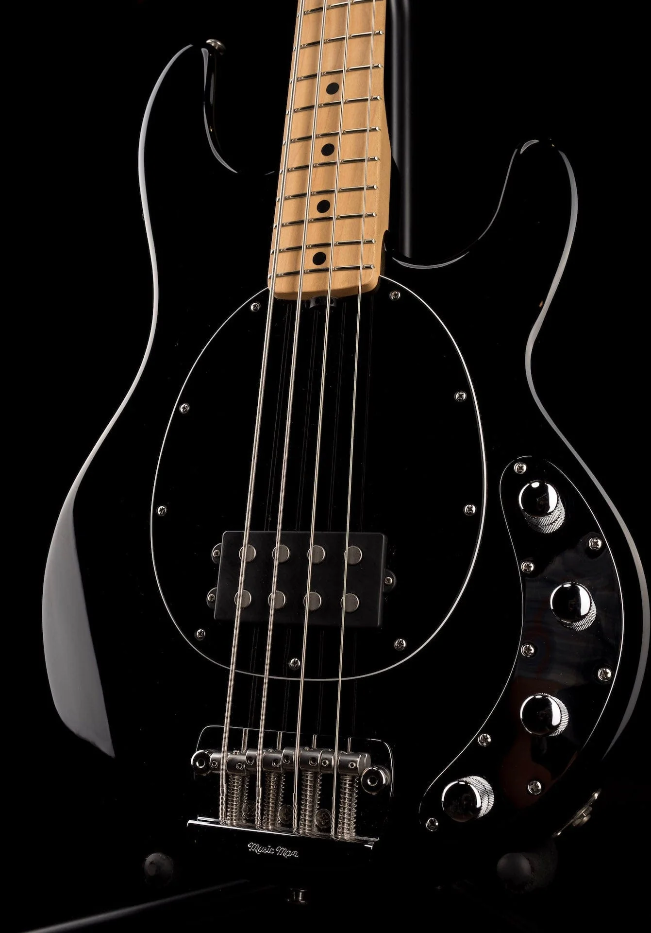 Pre-owned 2015 Music Man StingRay 3 EQ H Black with OHSC - Image 6