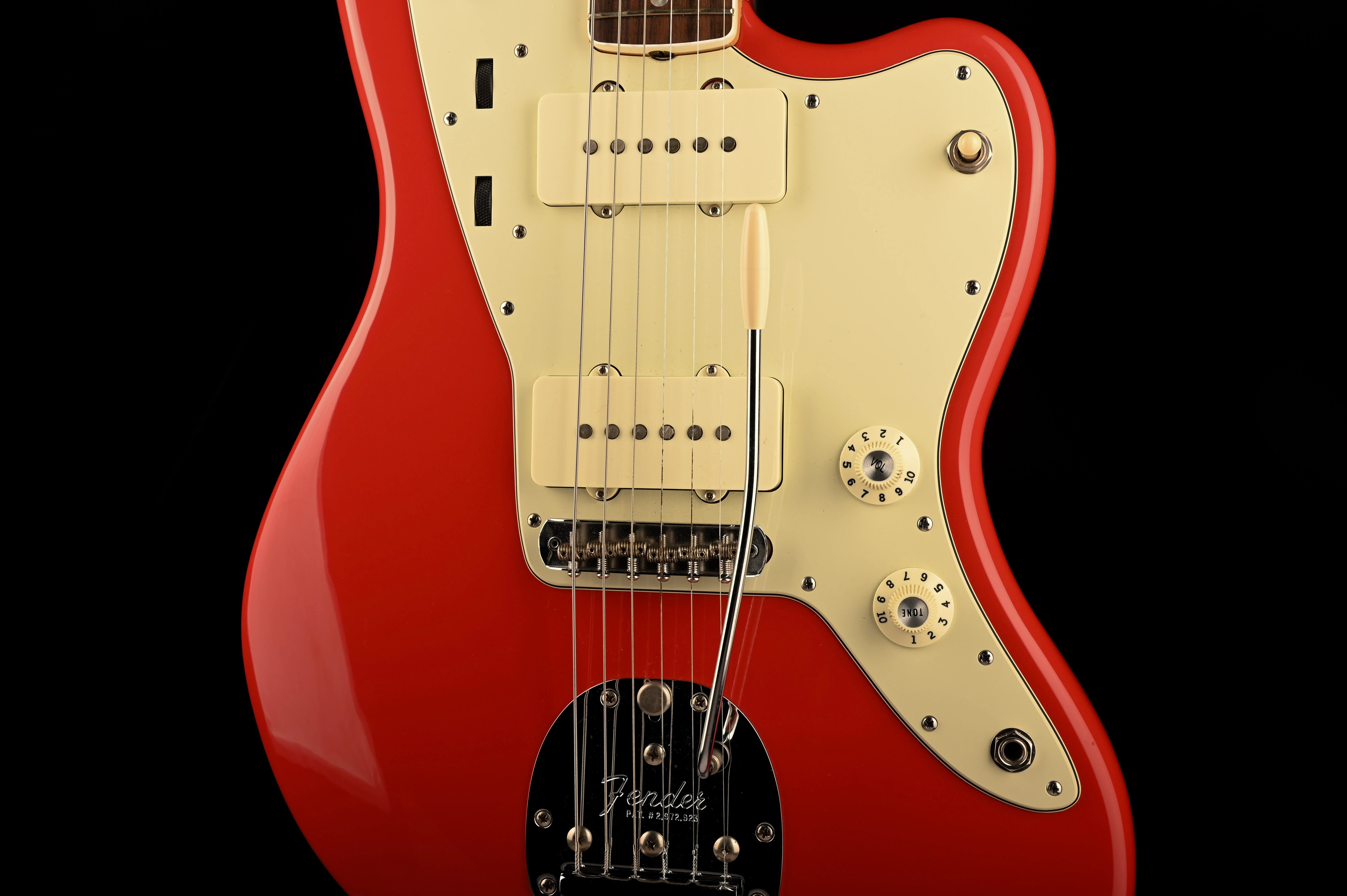 Pre Owned 2016 Fender American Design 1962 Vintage Reissue Jazzmaster Fiesta Red With OHSC - Image 6