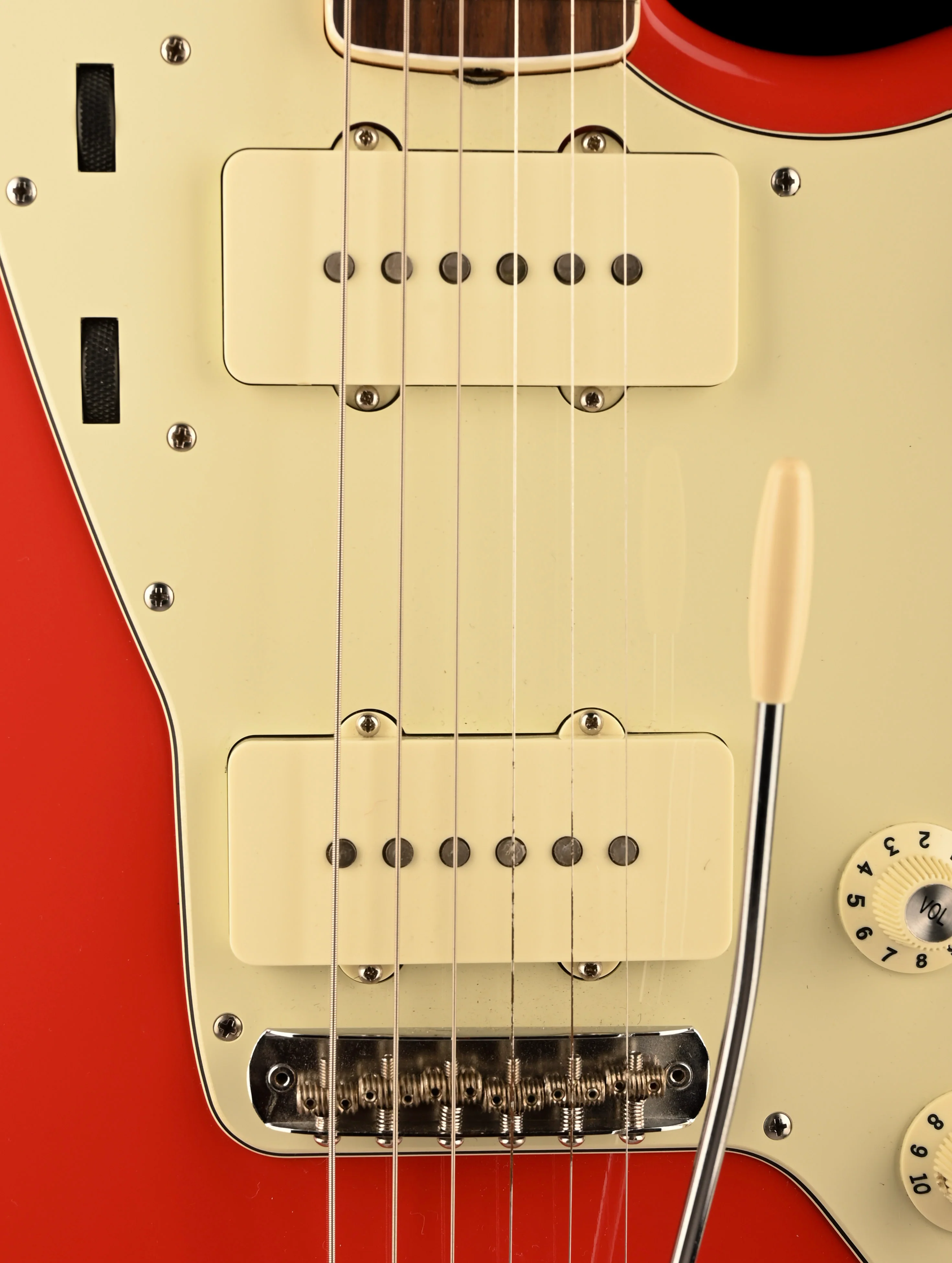 Pre Owned 2016 Fender American Design 1962 Vintage Reissue Jazzmaster Fiesta Red With OHSC - Image 7