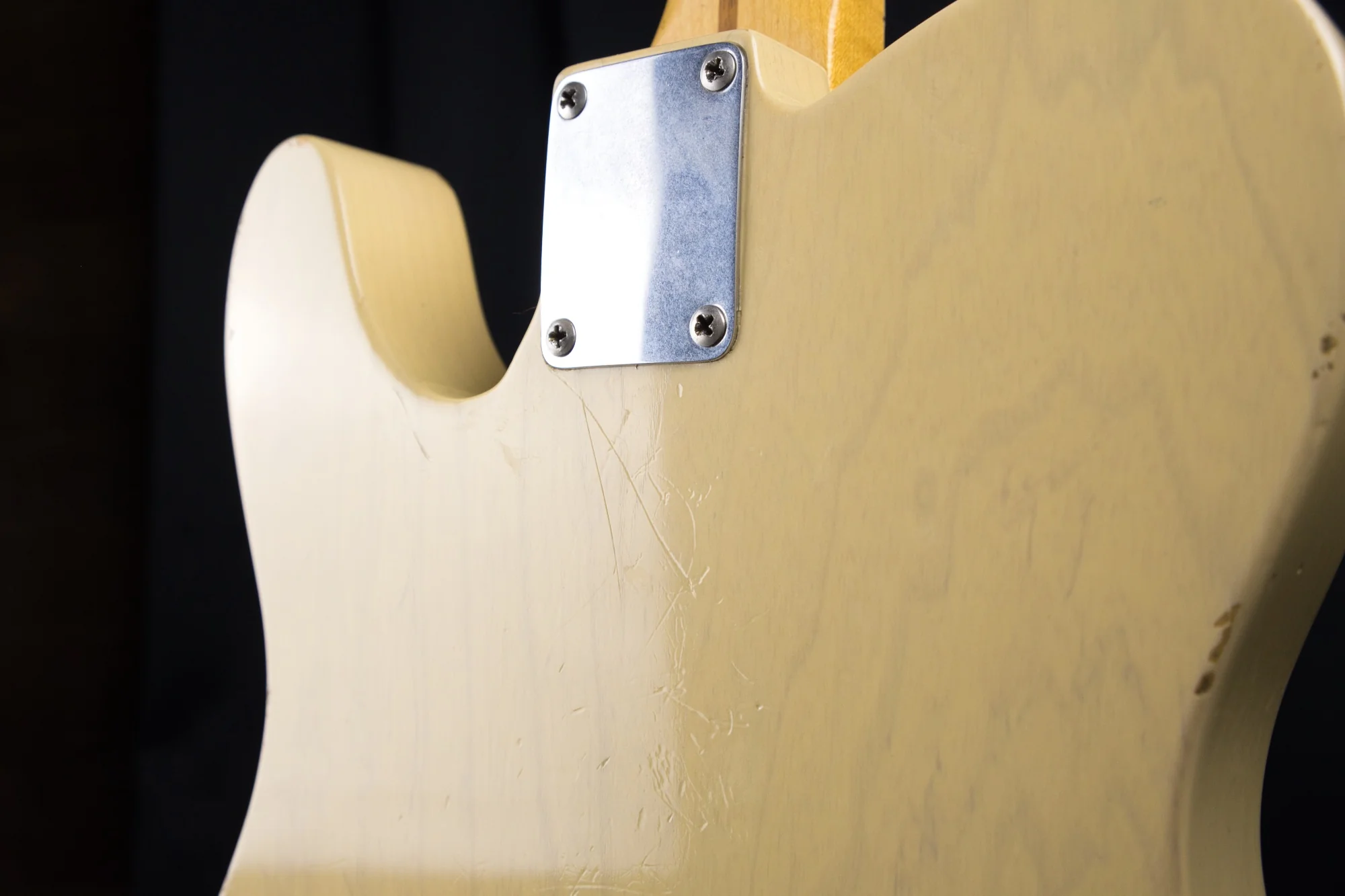 Pre Owned '06 Fender Custom Shop '52 Telecaster Relic Honey Blonde W/ OHSC - Image 11