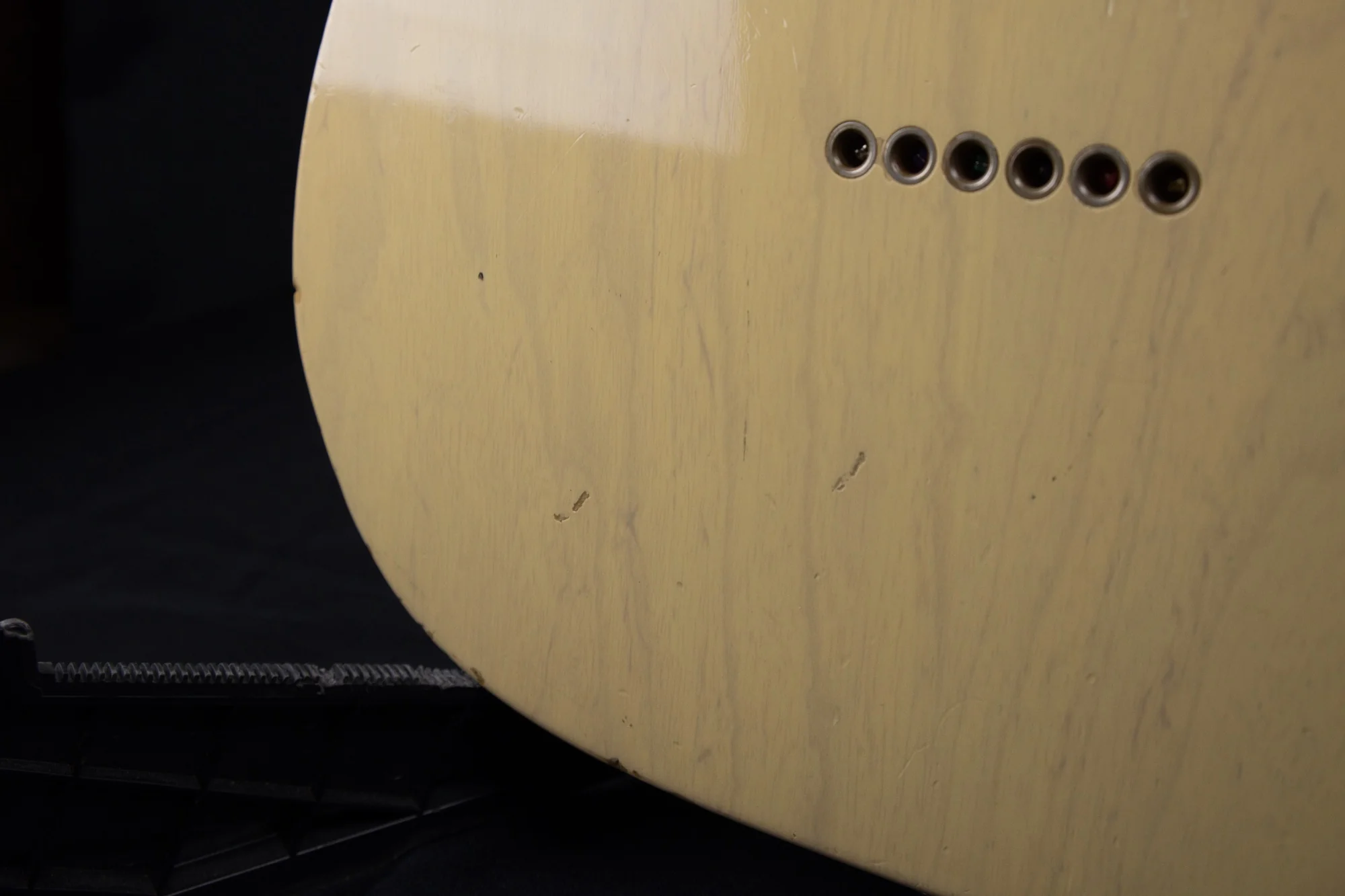 Pre Owned '06 Fender Custom Shop '52 Telecaster Relic Honey Blonde W/ OHSC - Image 13