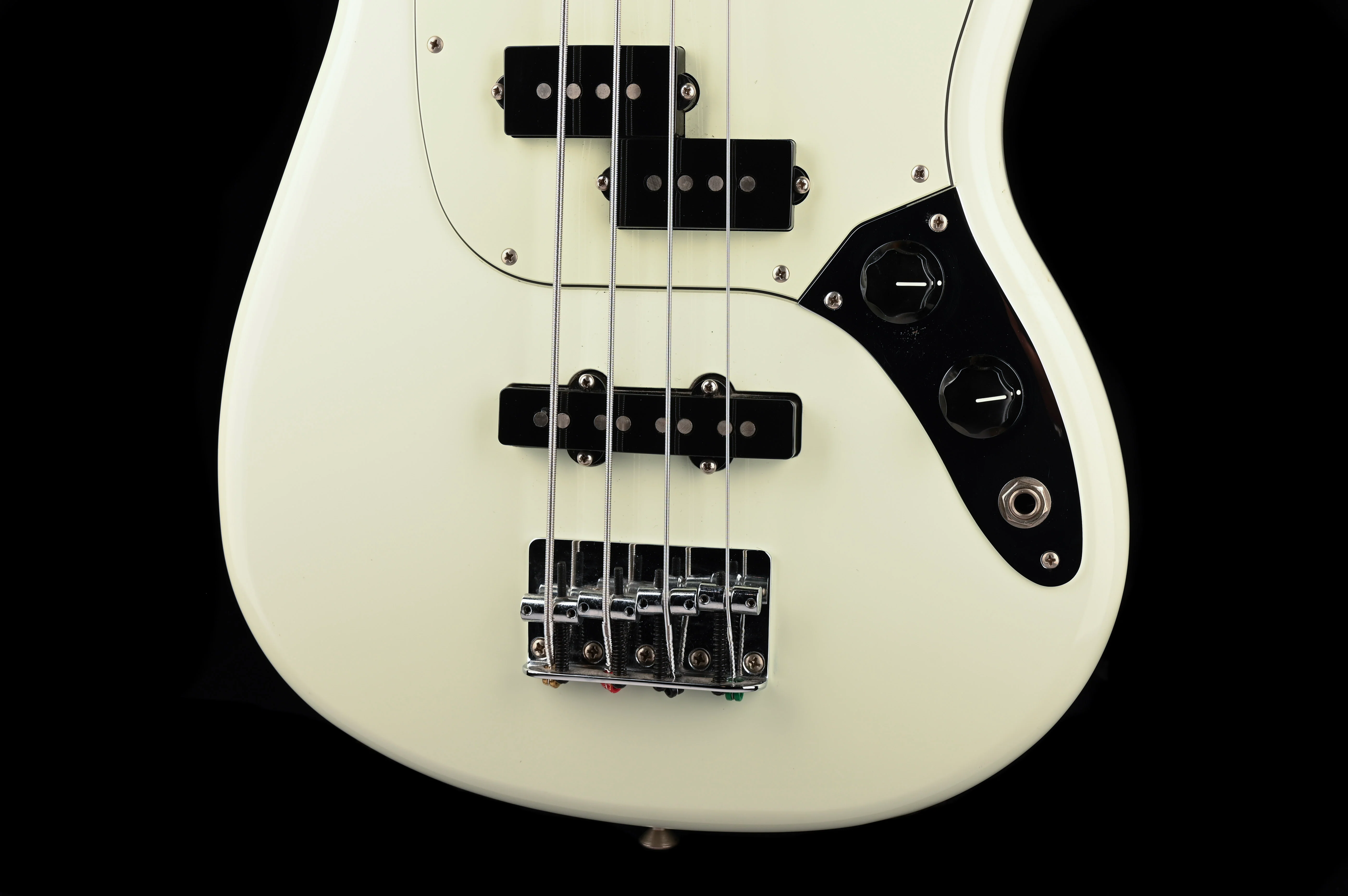 Pre Owned 2016 Fender Mustang Bass PJ Sonic Blue - Image 5