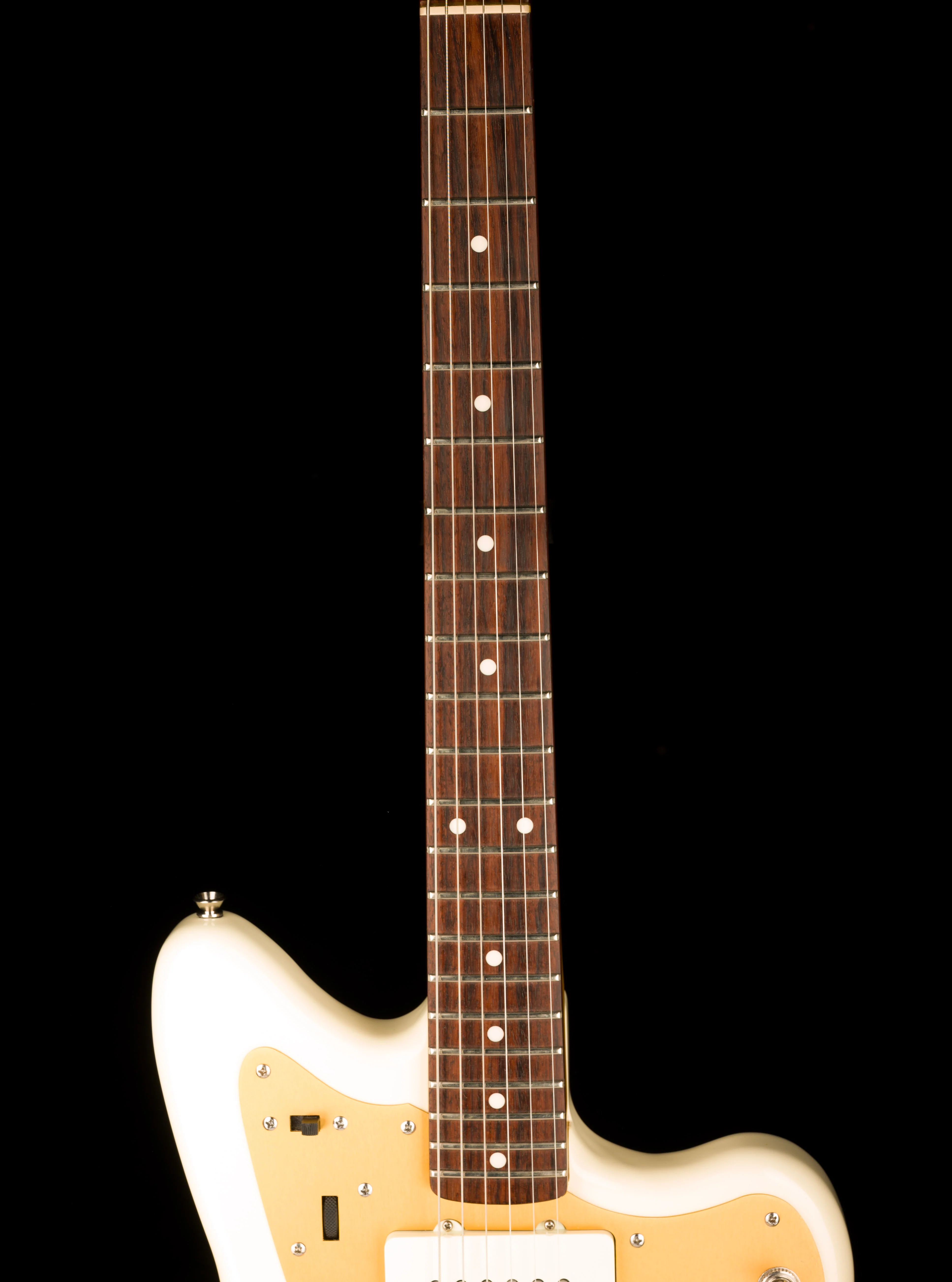 Pre Owned 2016 Squier J Mascis Jazzmaster Rosewood Fretboard Vintage White With Gig Bag - Image 11