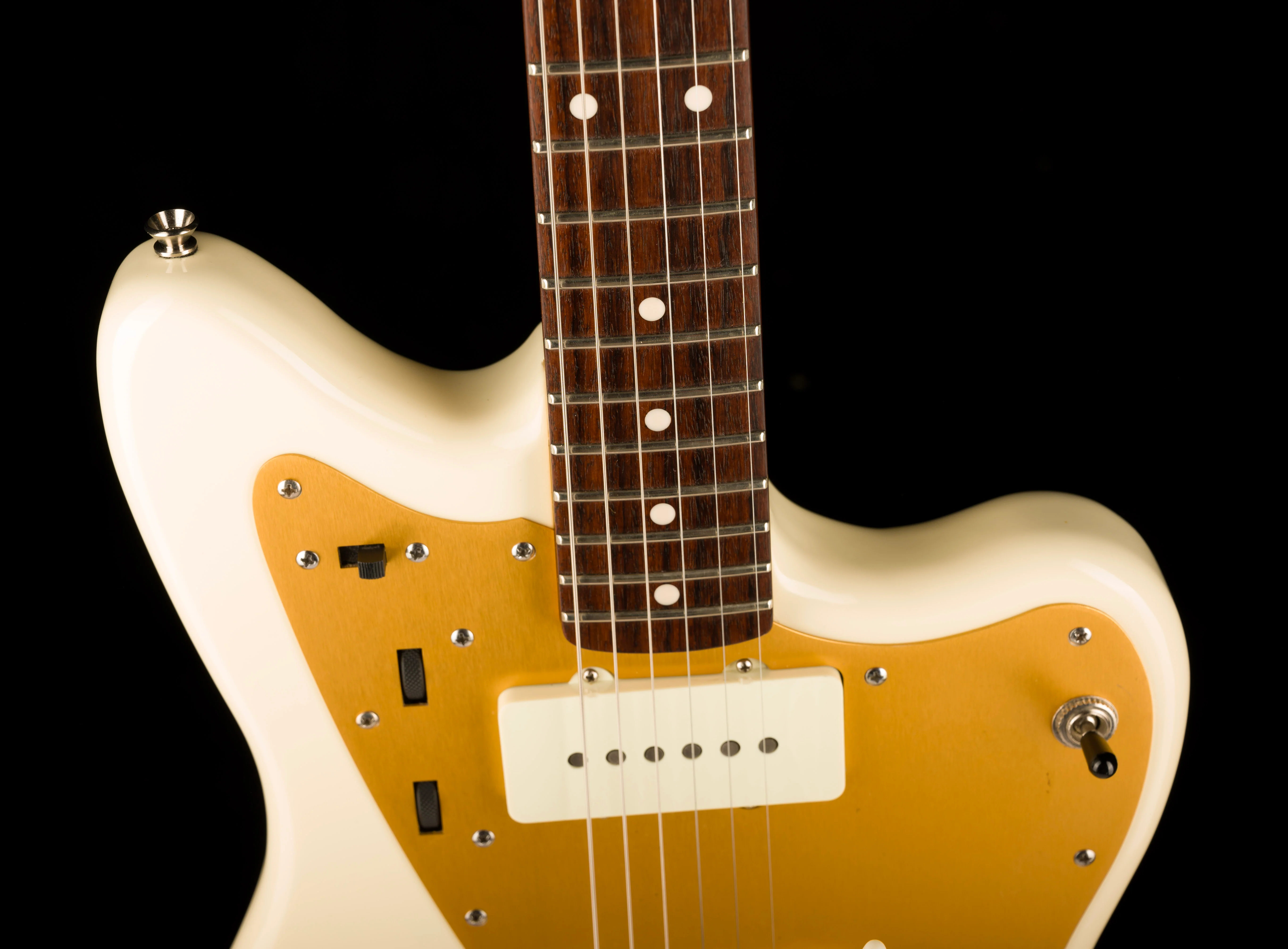 Pre Owned 2016 Squier J Mascis Jazzmaster Rosewood Fretboard Vintage White With Gig Bag - Image 3