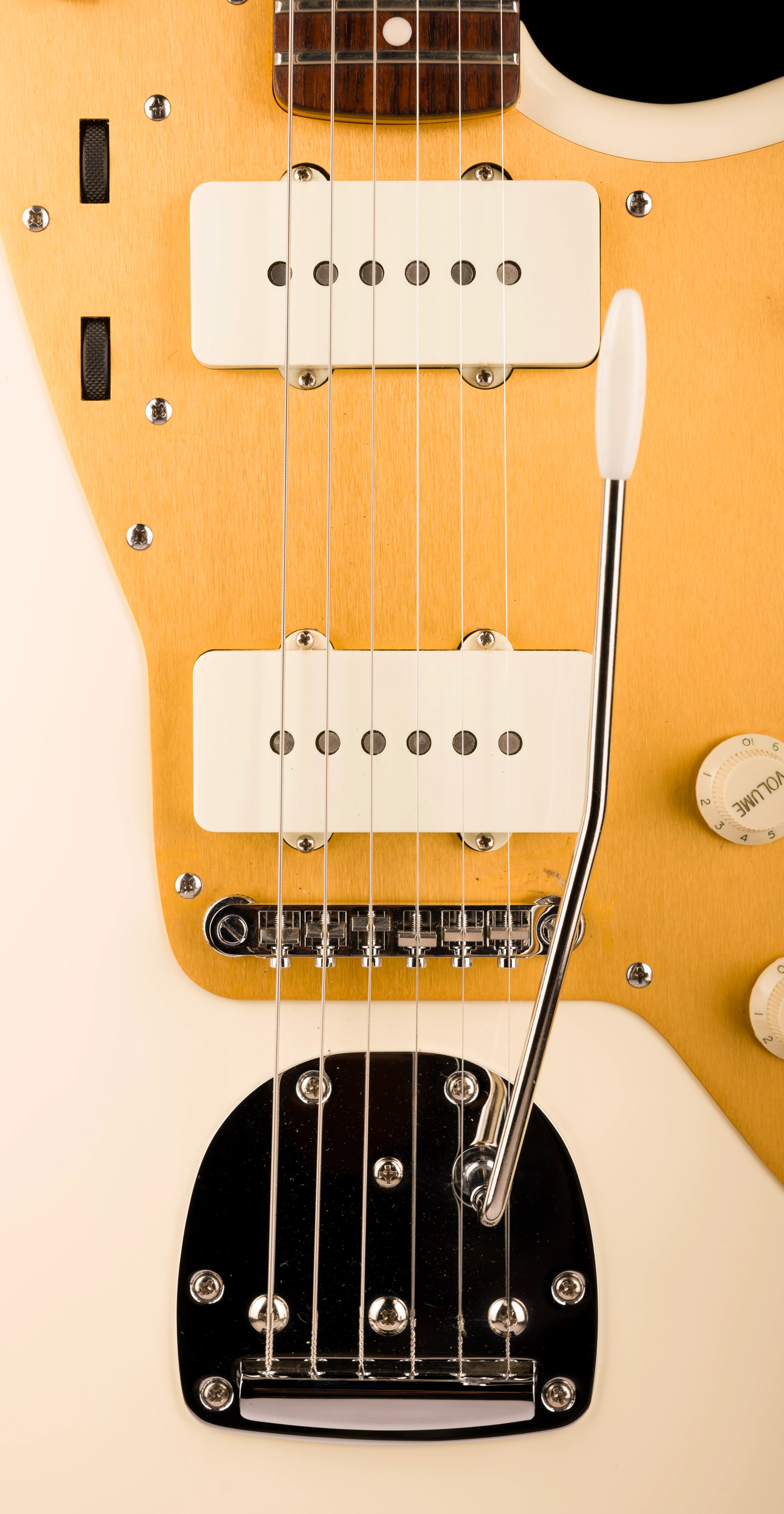 Pre Owned 2016 Squier J Mascis Jazzmaster Rosewood Fretboard Vintage White With Gig Bag - Image 7