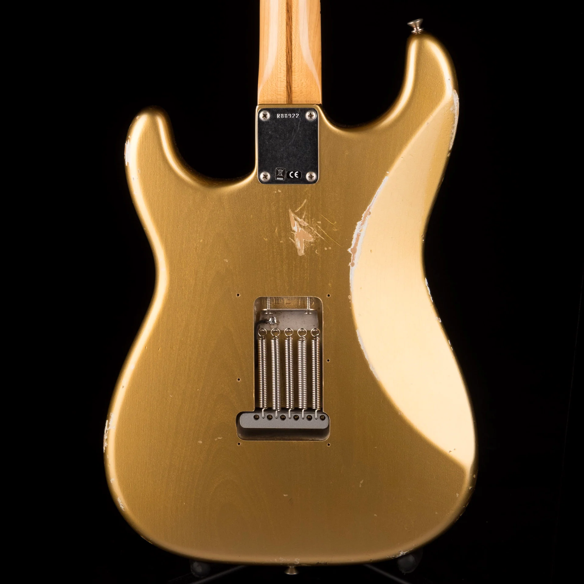 Pre Owned 2017 Fender Custom Shop 1957 Stratocaster Relic HLE Gold With OHSC - Image 14