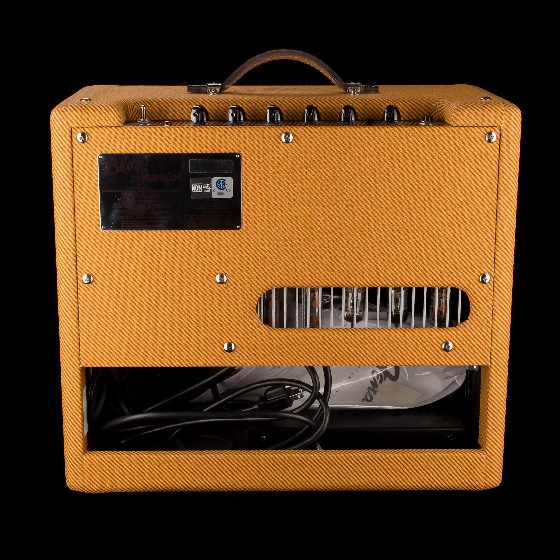 Pre Owned Fender Blues Junior Lacquered Tweed Guitar Amp Combo With Cover - Image 7