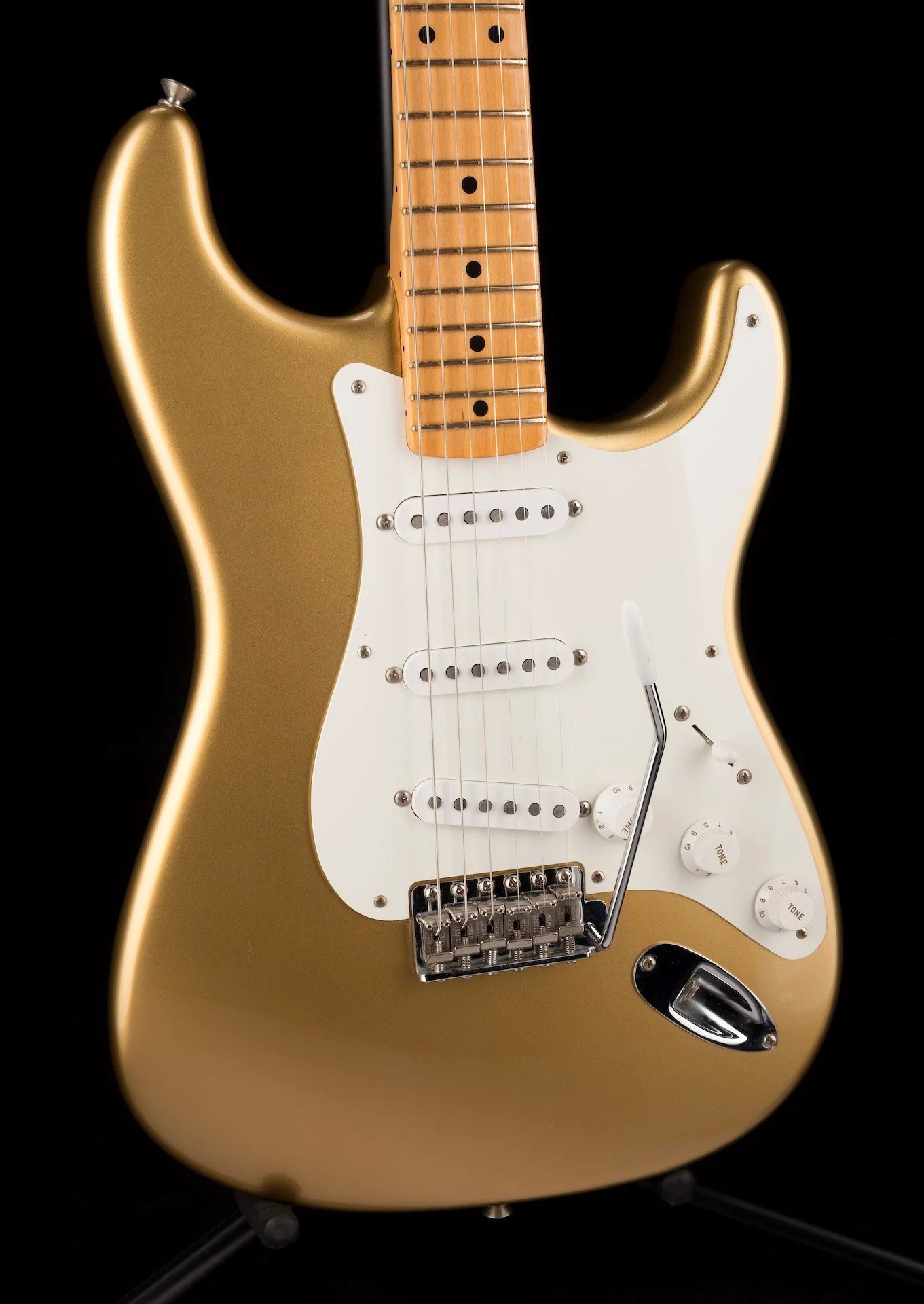 Pre Owned 2018 Fender American Original 50's Strat Aztec Gold With Case - Image 9
