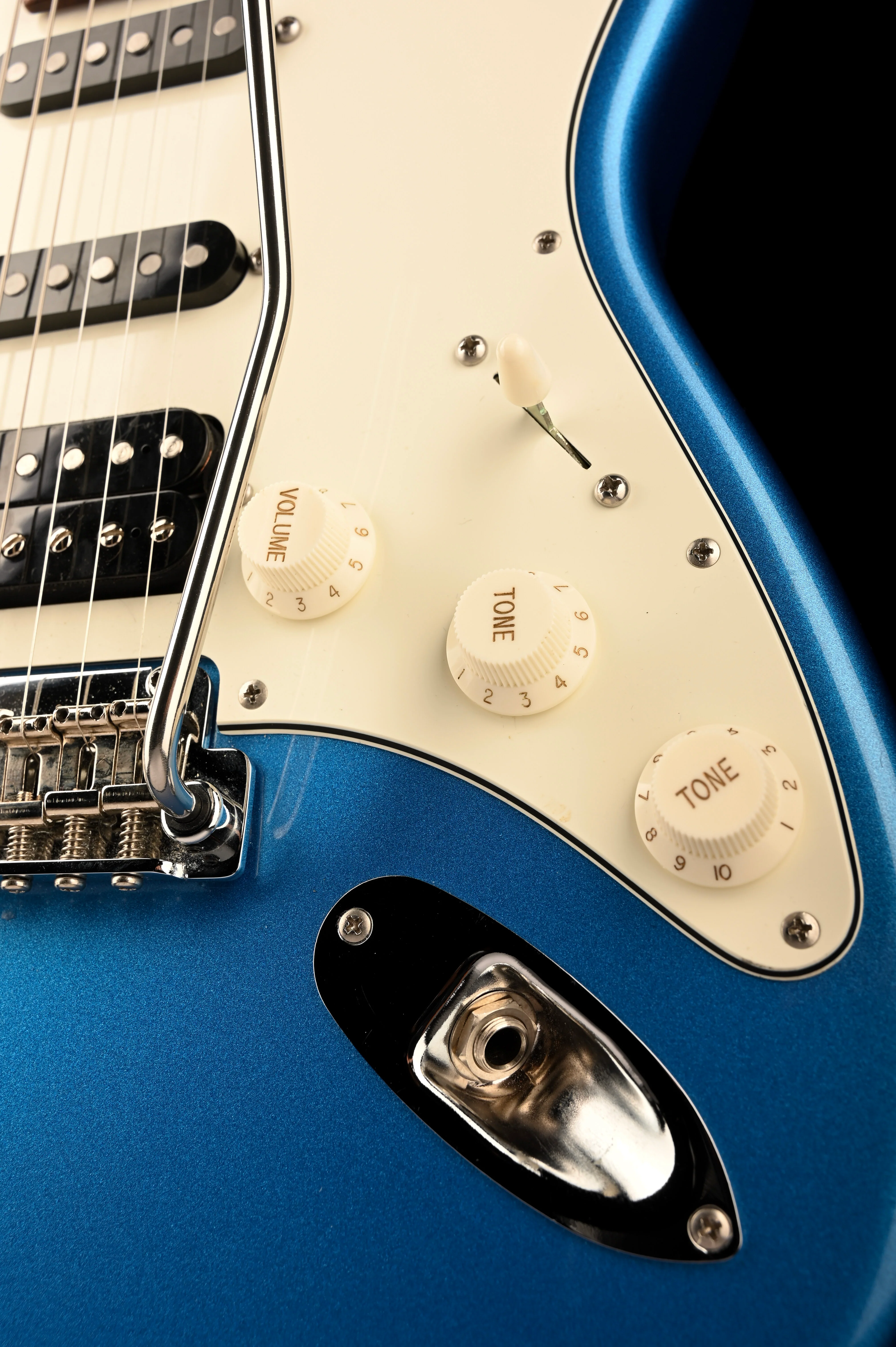 Pre Owned 2018 Suhr Limited Edition CP-LPB-HSS Classic Pro Lake Placid Blue With Gig Bag - Image 9