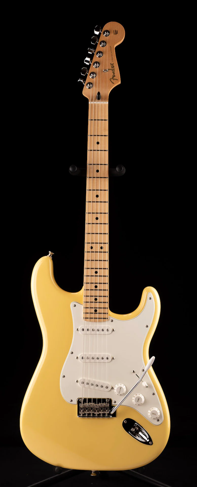 Pre Owned 2019 Fender Player Stratocaster Butterscotch Cream With HSC - Image 4