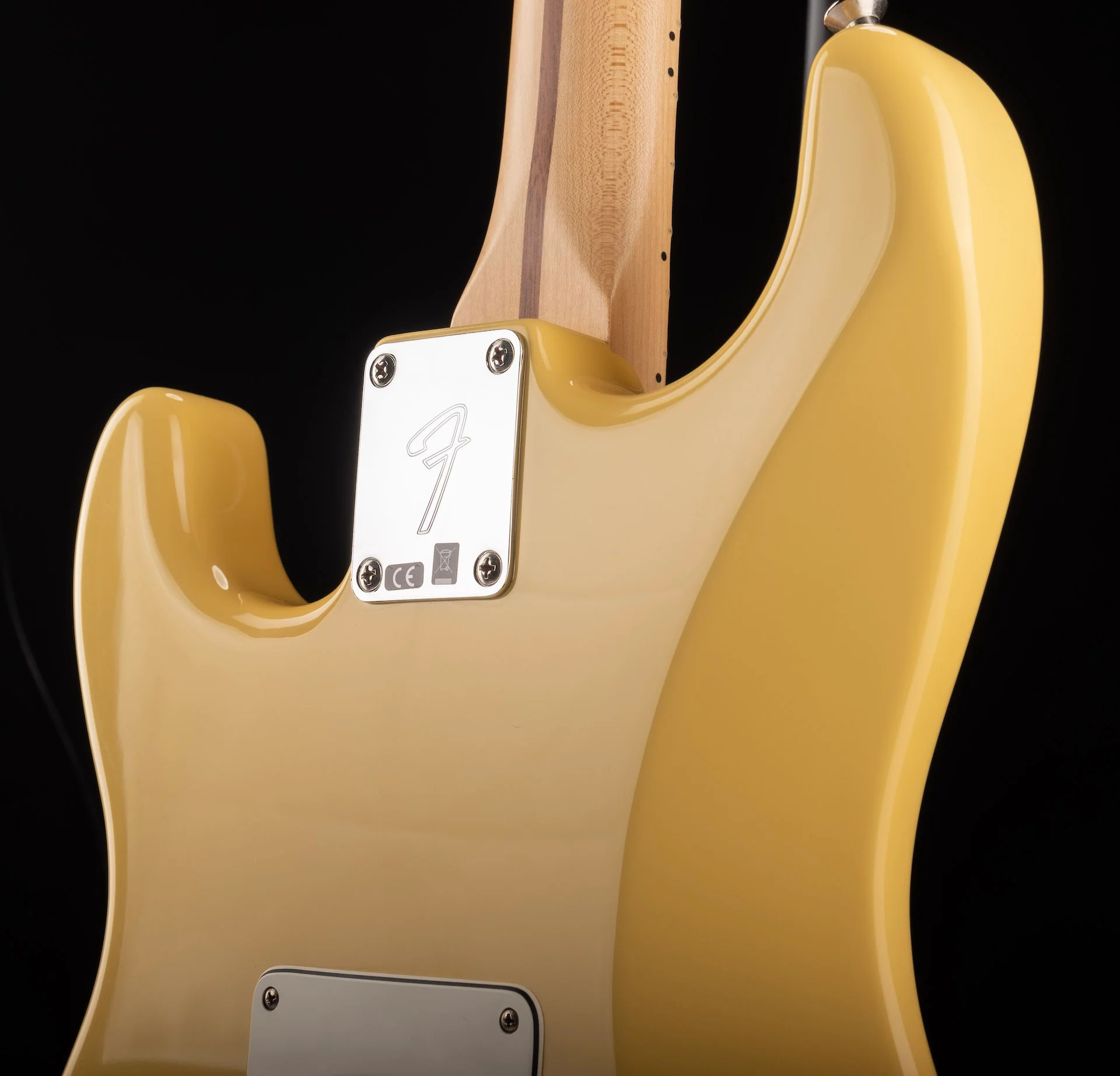 Pre Owned 2019 Fender Player Stratocaster Butterscotch Cream With HSC - Image 8