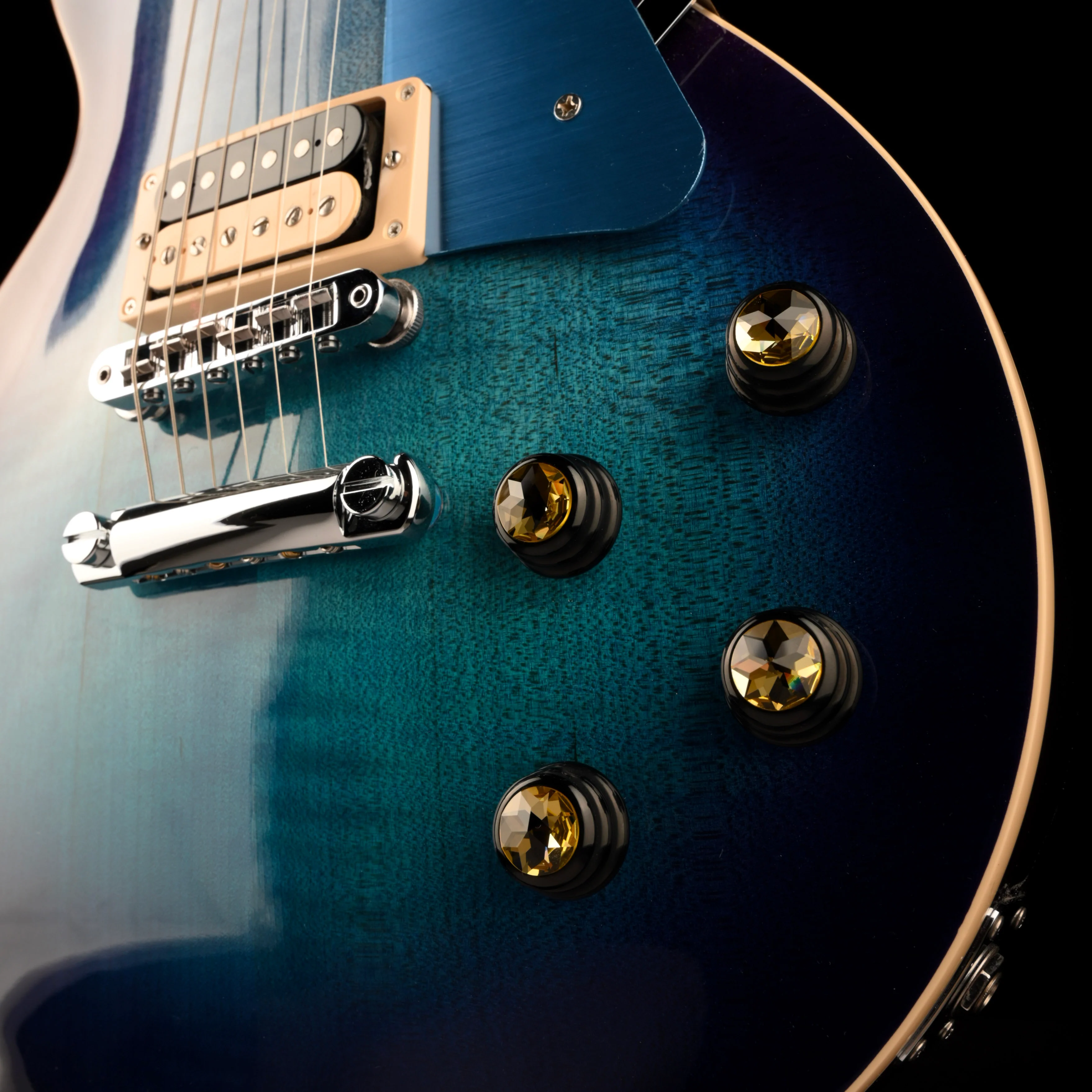 Pre Owned 2021 Gibson Les Paul Traditional Pro V Blueberry Burst With OHSC - Image 6