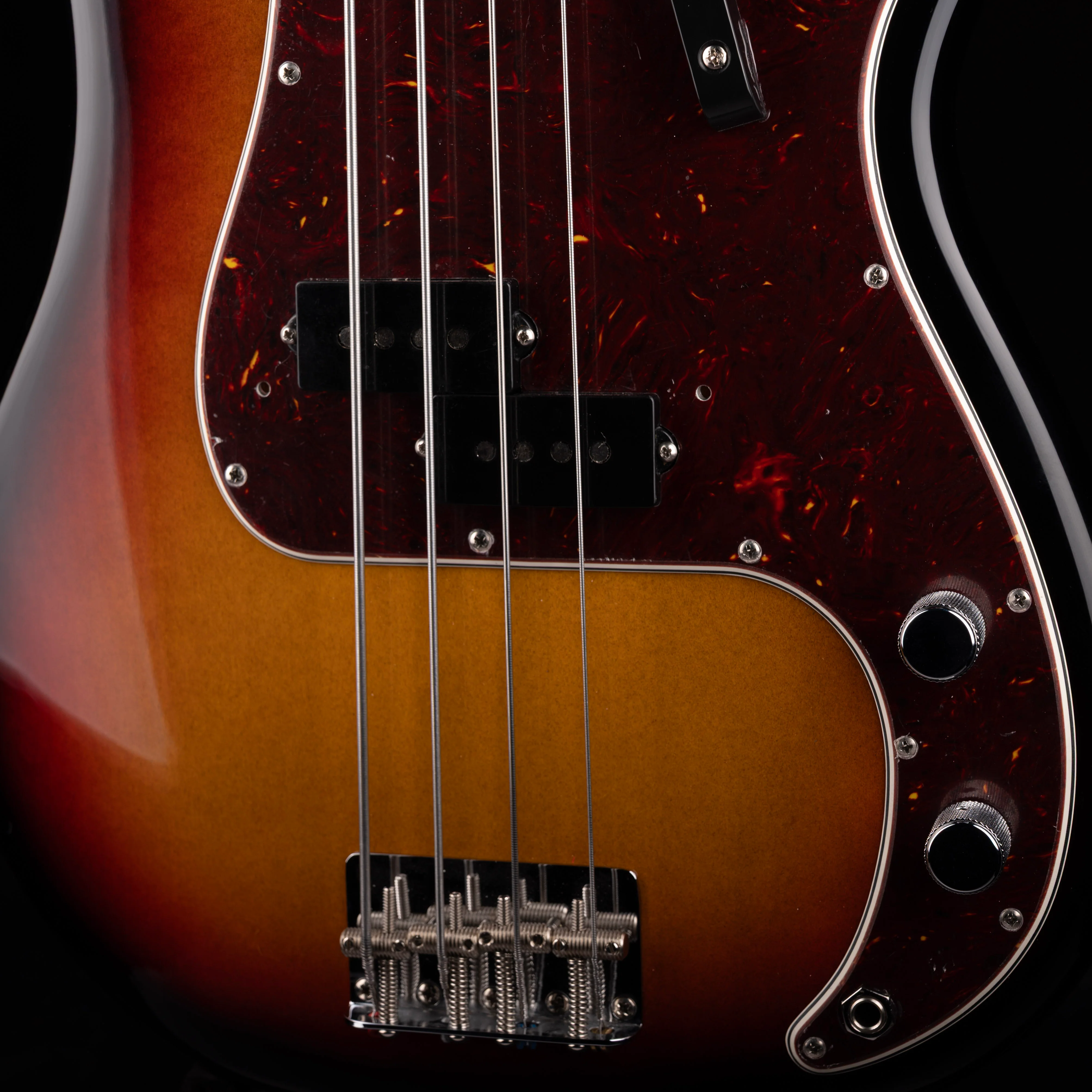 Pre Owned 2022 Fender American Vintage II 1960 Precision Bass 3-Tone Sunburst With Custom Shop Pickups With OHSC - Image 4