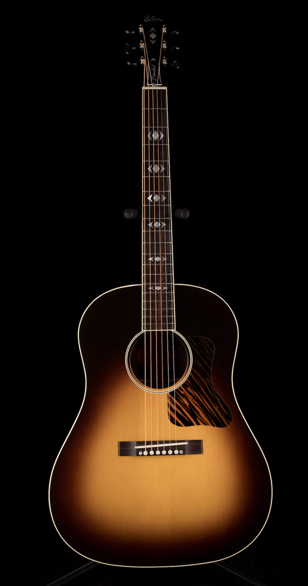 Pre Owned 2022 Gibson Custom Shop Advanced Jumbo Sunburst With OHSC - Image 2