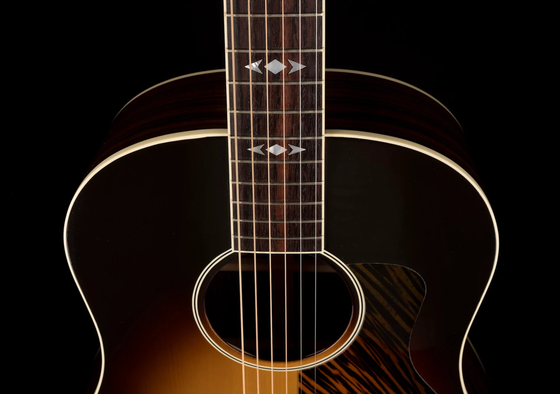 Pre Owned 2022 Gibson Custom Shop Advanced Jumbo Sunburst With OHSC - Image 3