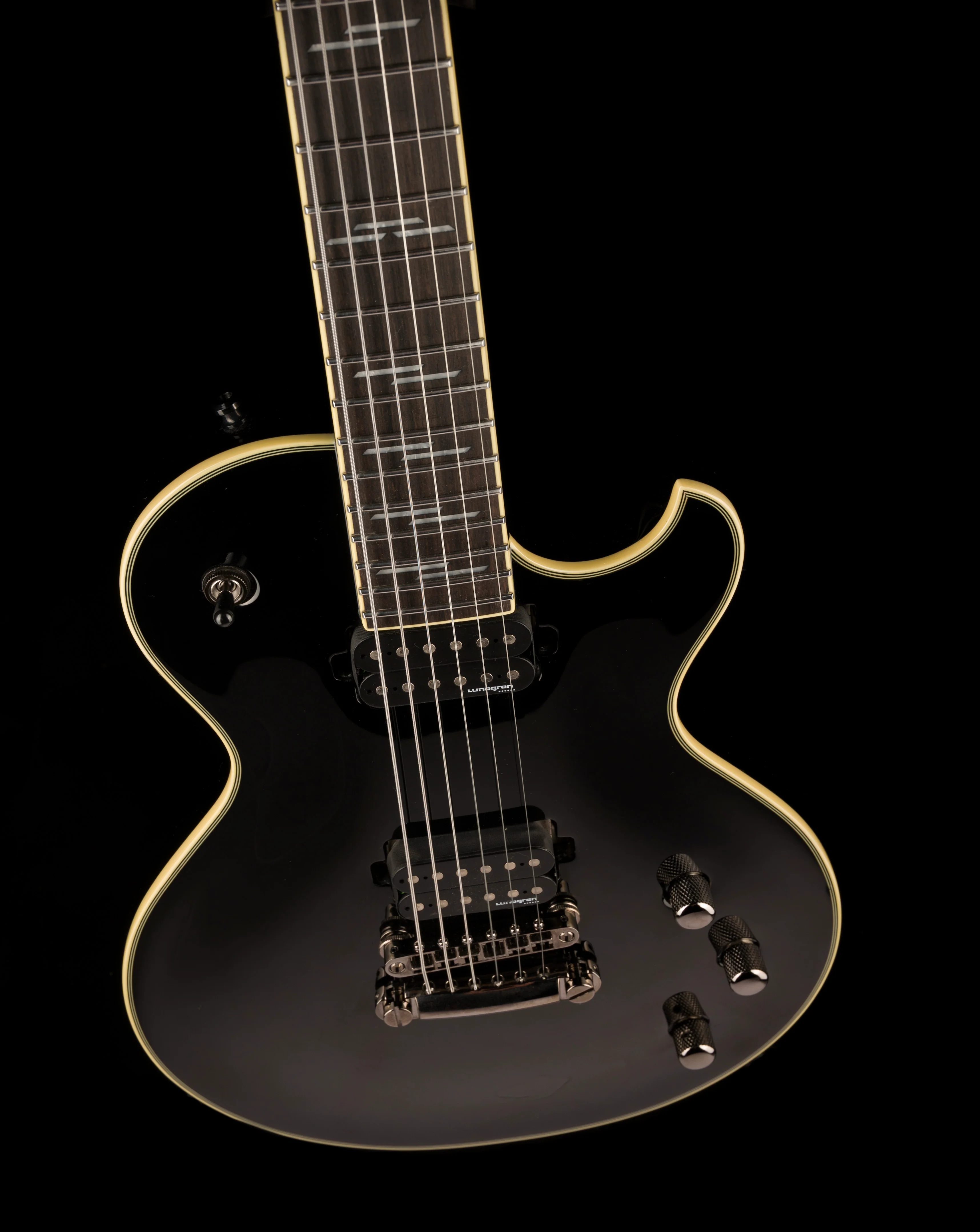 Pre Owned 2022 Schechter Solo II Blackjack Black Gloss With OHSC - Image 4
