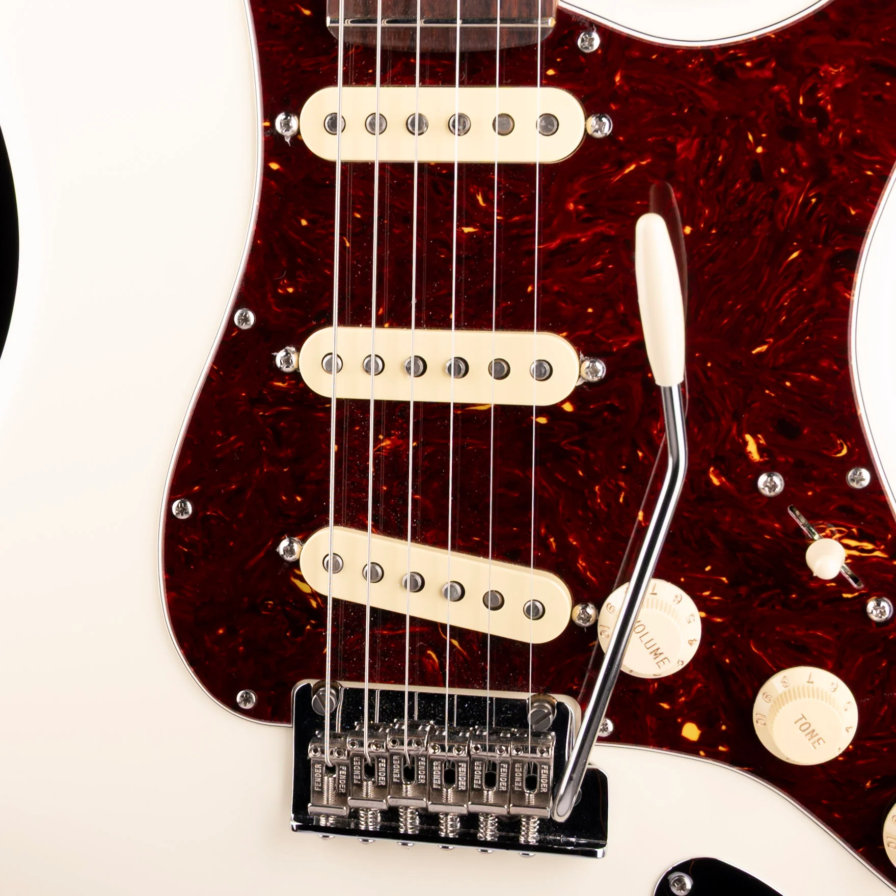 Pre Owned 2023 Fender American Professional II Stratocaster Olympic White With OHSC - Image 4