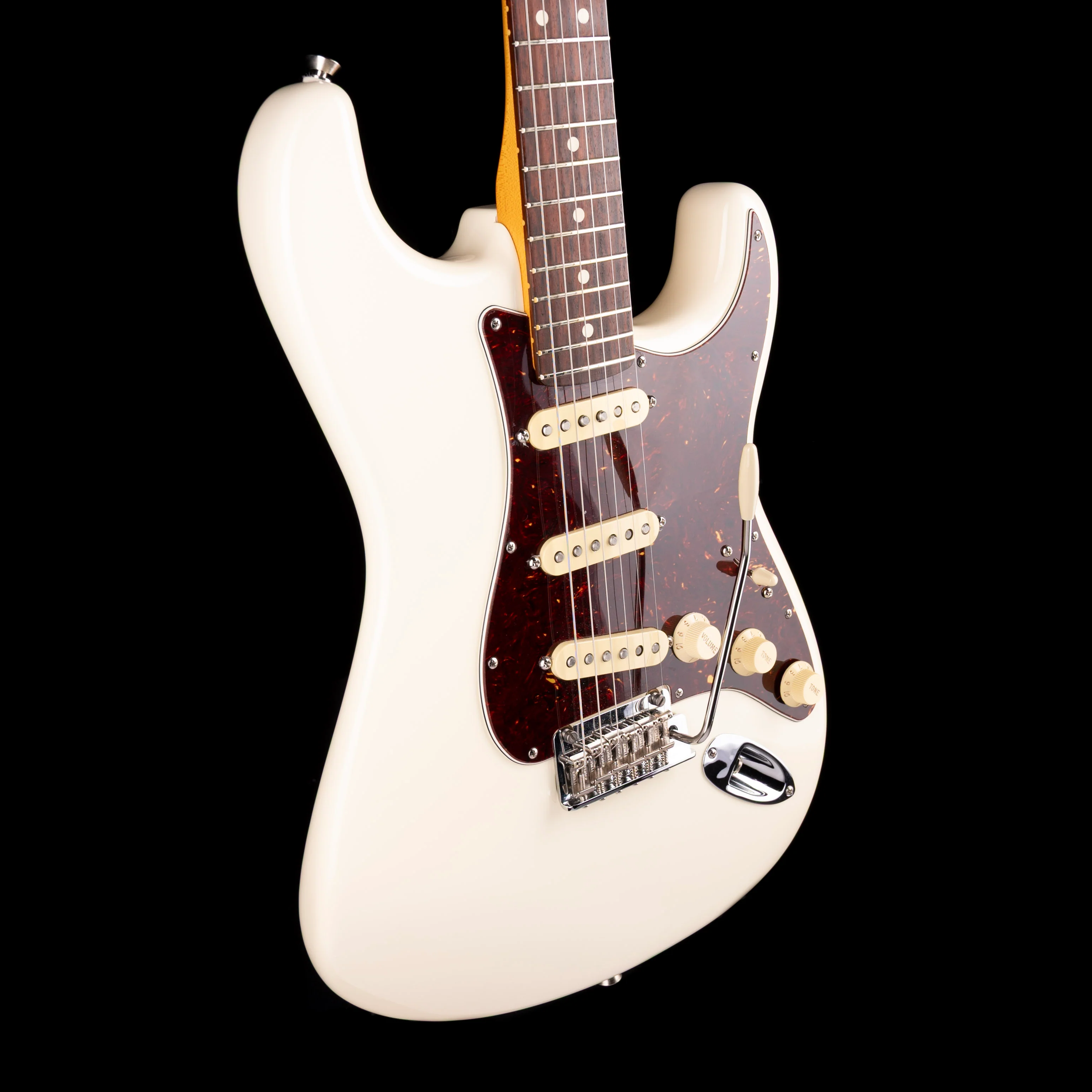 Pre Owned 2023 Fender American Professional II Stratocaster Olympic White With OHSC - Image 6