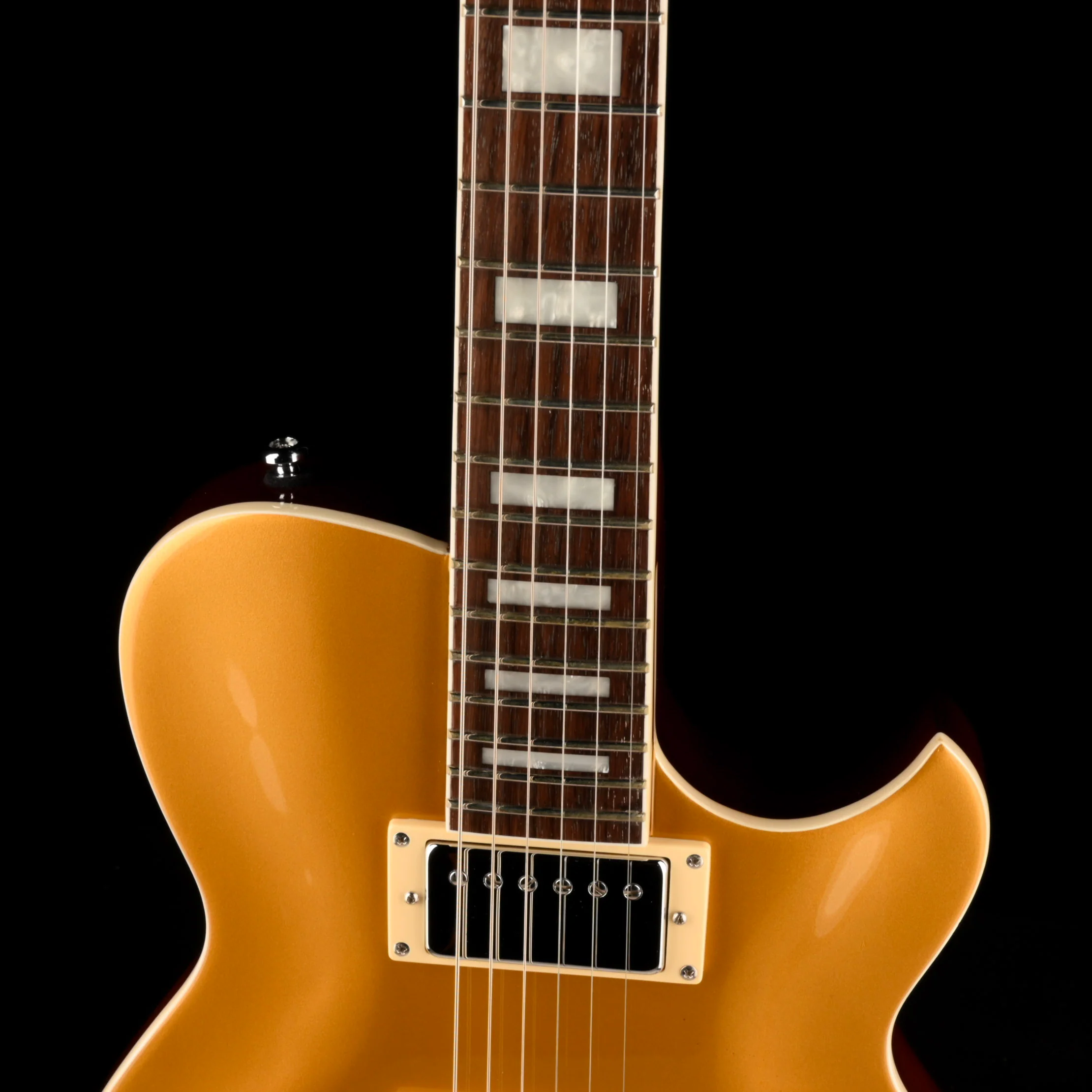 Pre Owned 2023 Reverend Roundhouse HB Venetian Gold With Gig Bag - Image 3