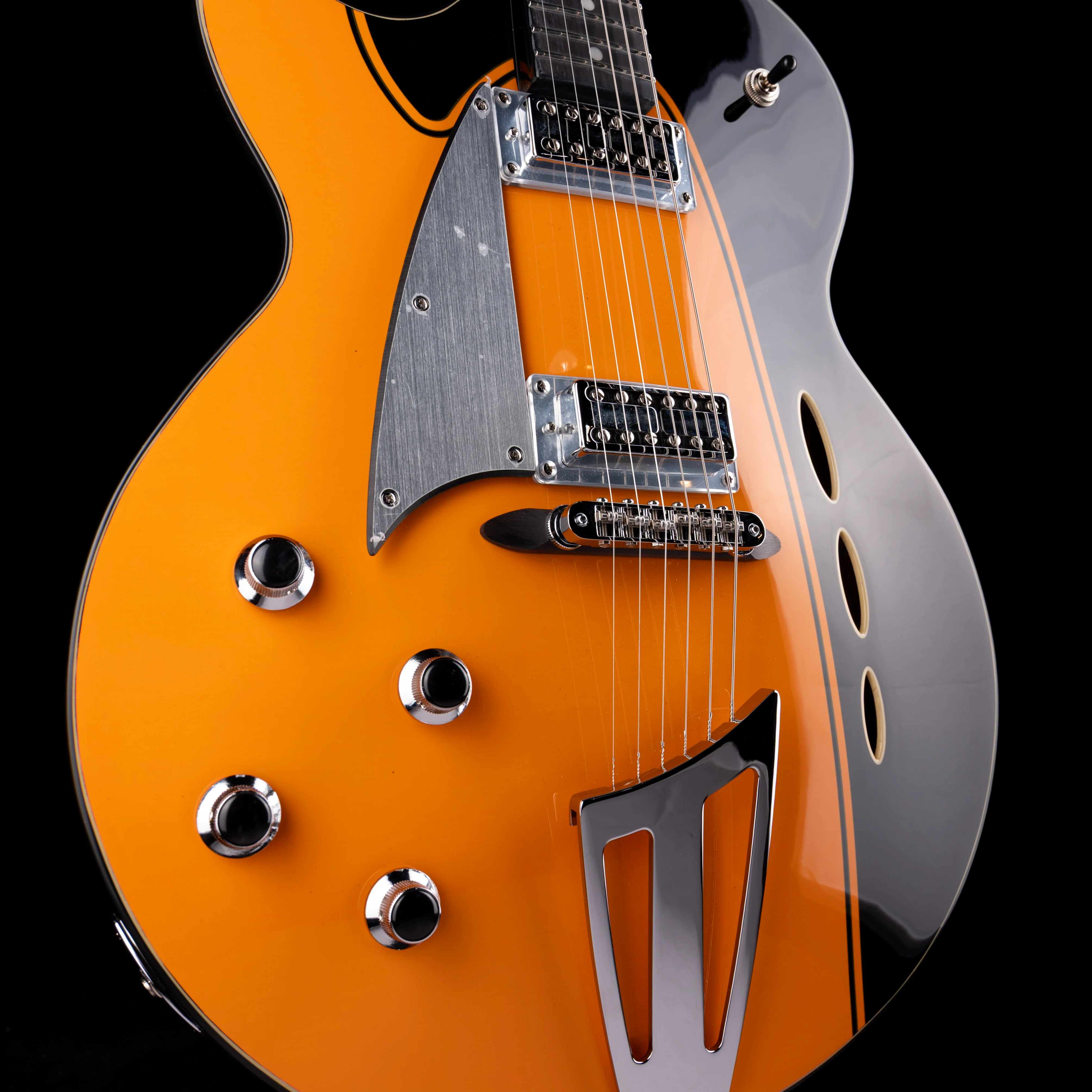 Pre Owned 2024 Eastwood	Backlund Rockerbox II Left-Handed Orange Stain With Gig Bag - Image 5