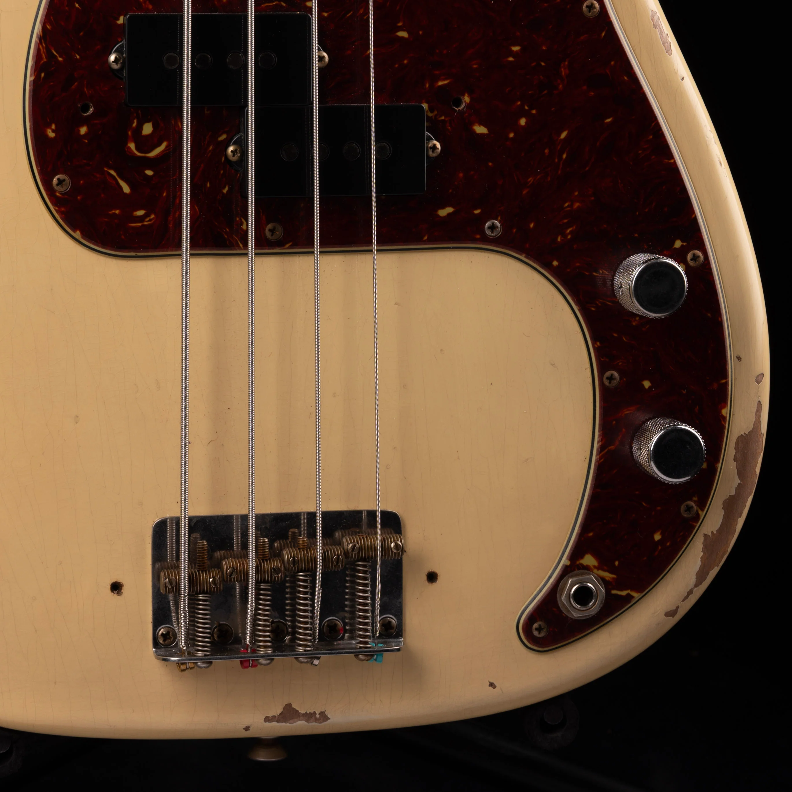 Pre-Owned 2024 Fender Custom Shop 1964 Precision Bass Relic Aged Vintage White With OHSC - Image 4