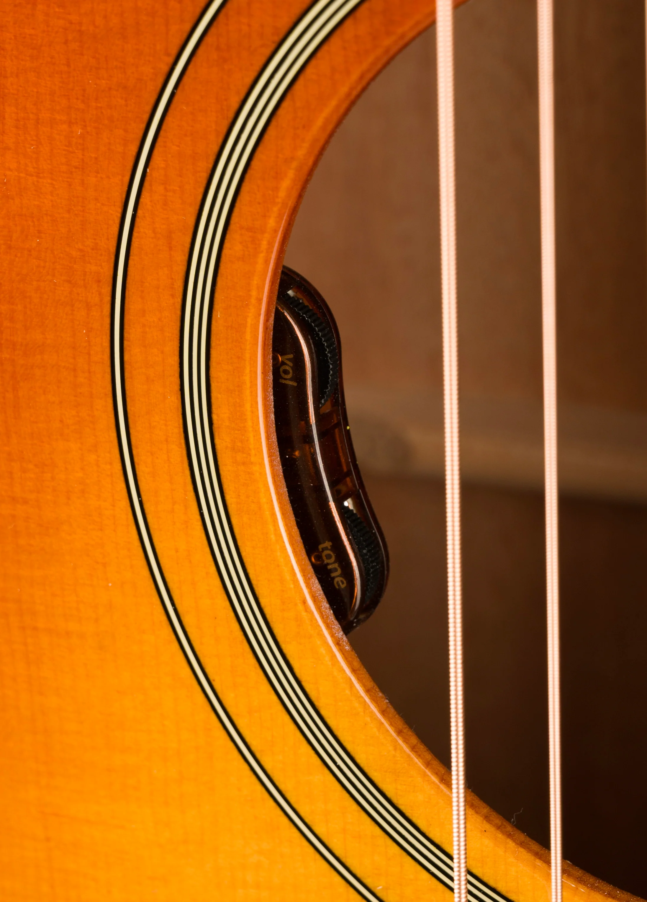 Pre Owned 2024 Gibson Hummingbird Original Heritage Cherry Sunburst Acoustic Electric Guitar With OHSC - Image 8