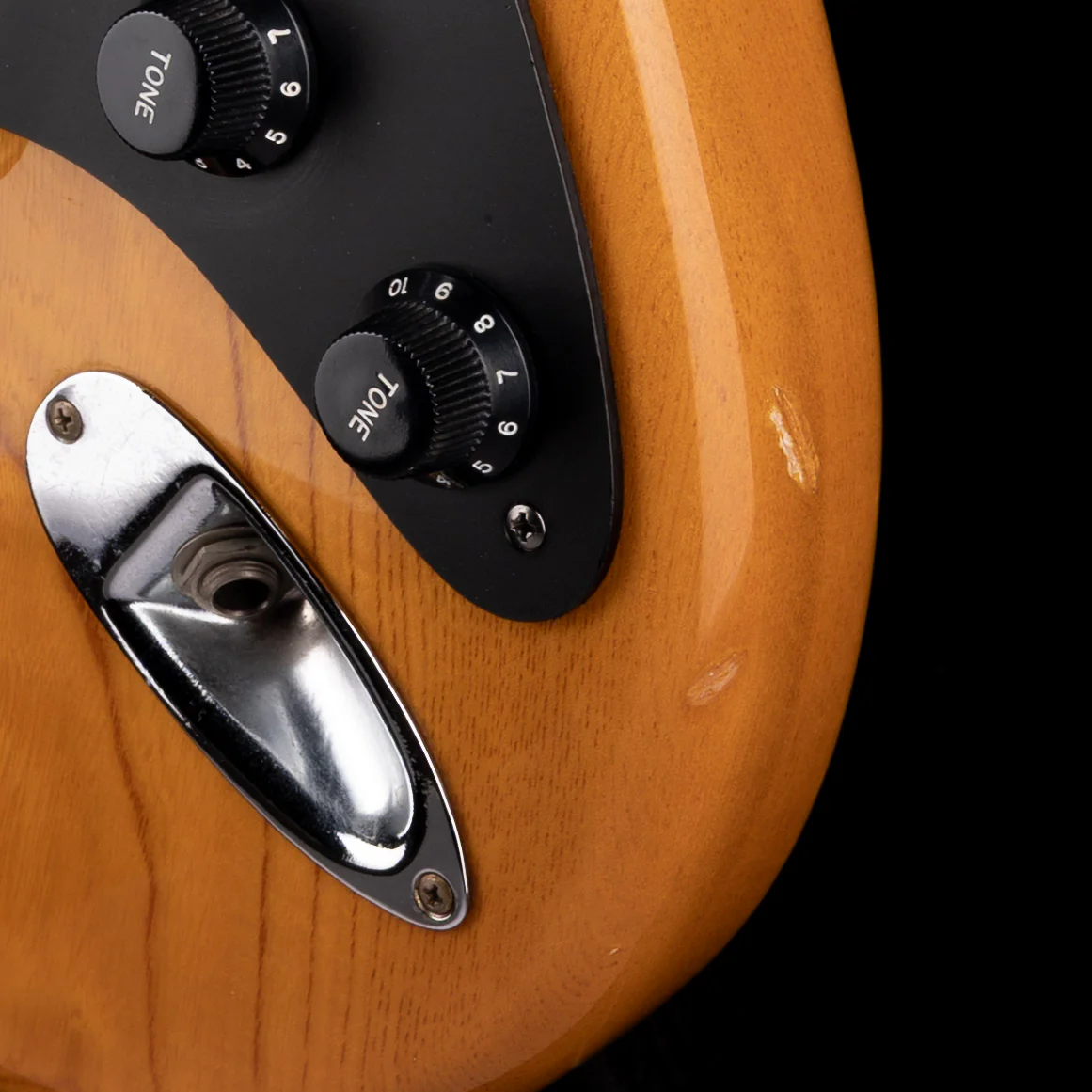 Pre Owned 48th Street Custom Guitars S Style Partscaster Built by Akira “Aki” Suzuki With HSC - Image 6