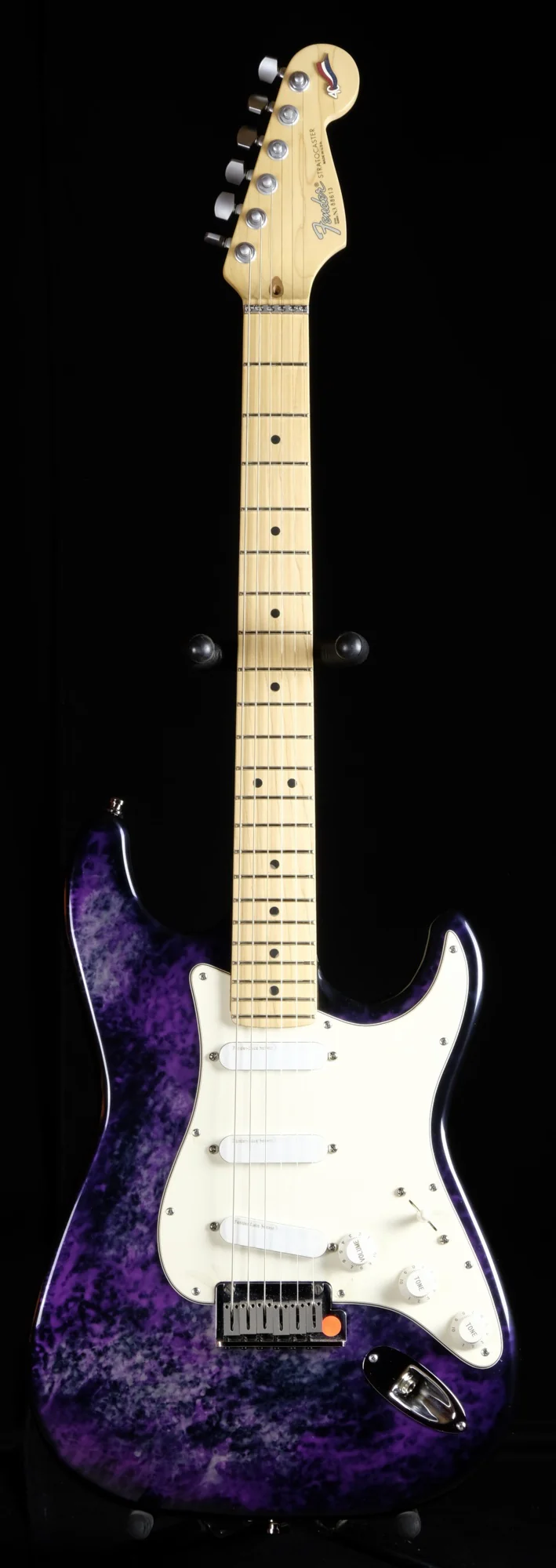 Pre Owned '93 Fender 40th Anniversary Limited Run Stratocaster Aluminum Purple Body OHSC - Image 2