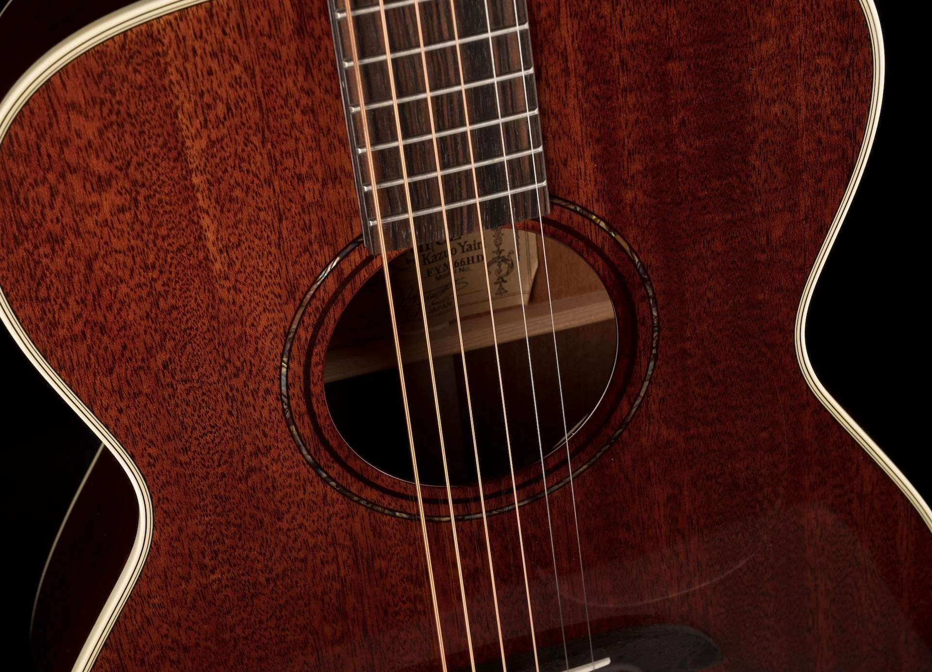 Pre Owned Alvarez Yairi FYM66HD OM Honduran Mahogany Acoustic Guitar With Case - Image 7