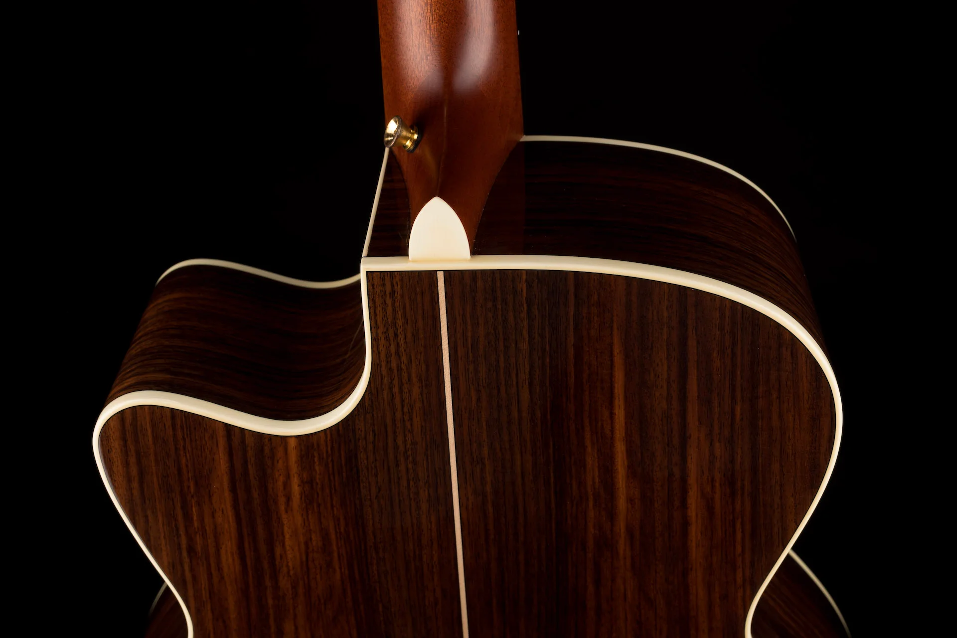 Pre Owned Alvarez Yairi Masterworks GYM70CESHB Acoustic Electric Shadow Burst With OHSC - Image 16