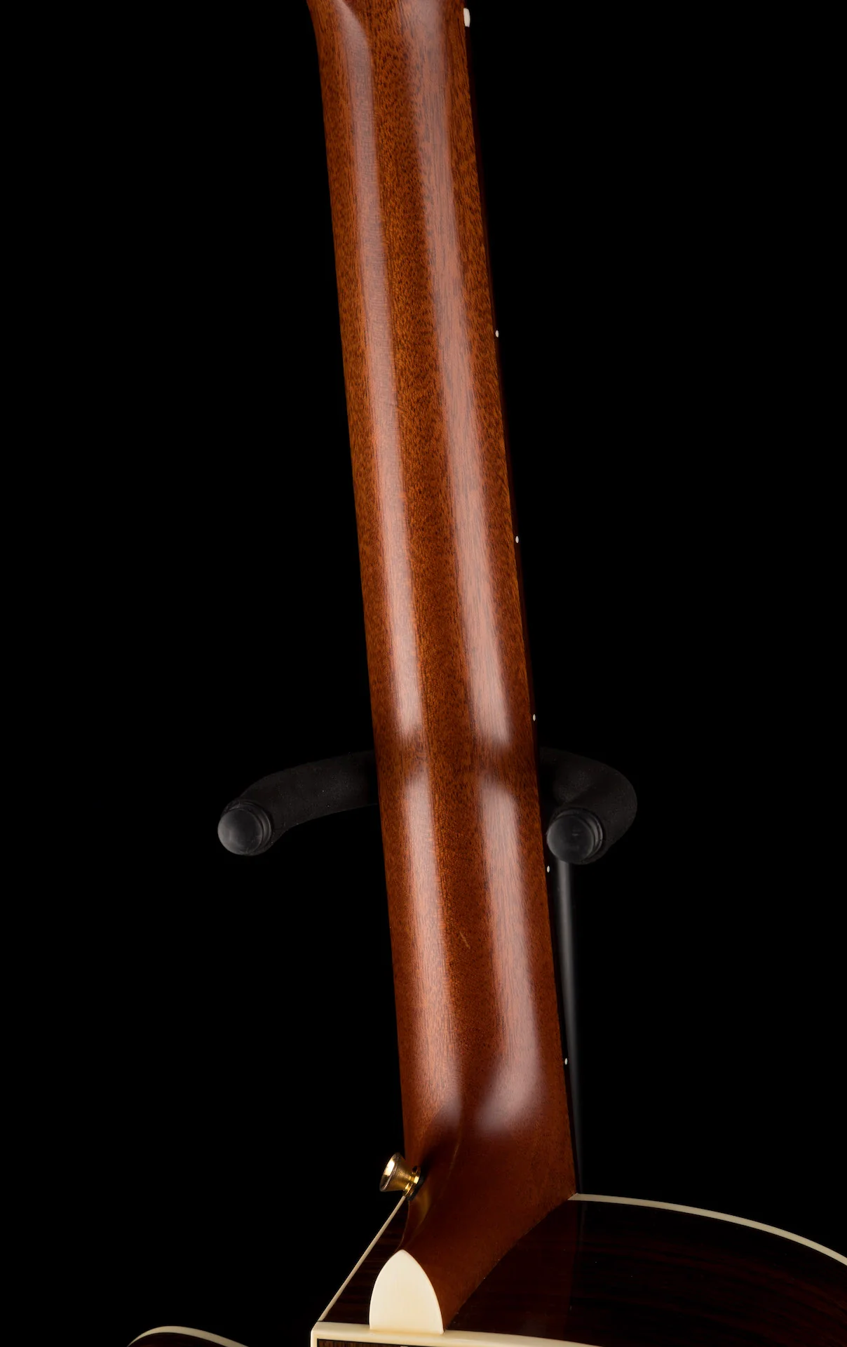 Pre Owned Alvarez Yairi Masterworks GYM70CESHB Acoustic Electric Shadow Burst With OHSC - Image 17