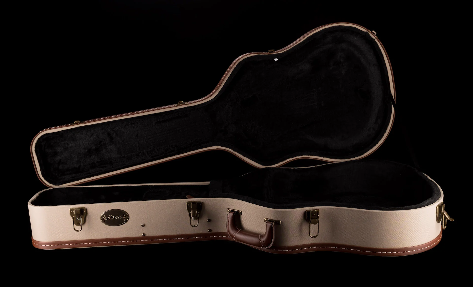 Pre Owned Alvarez Yairi Masterworks GYM70CESHB Acoustic Electric Shadow Burst With OHSC - Image 20