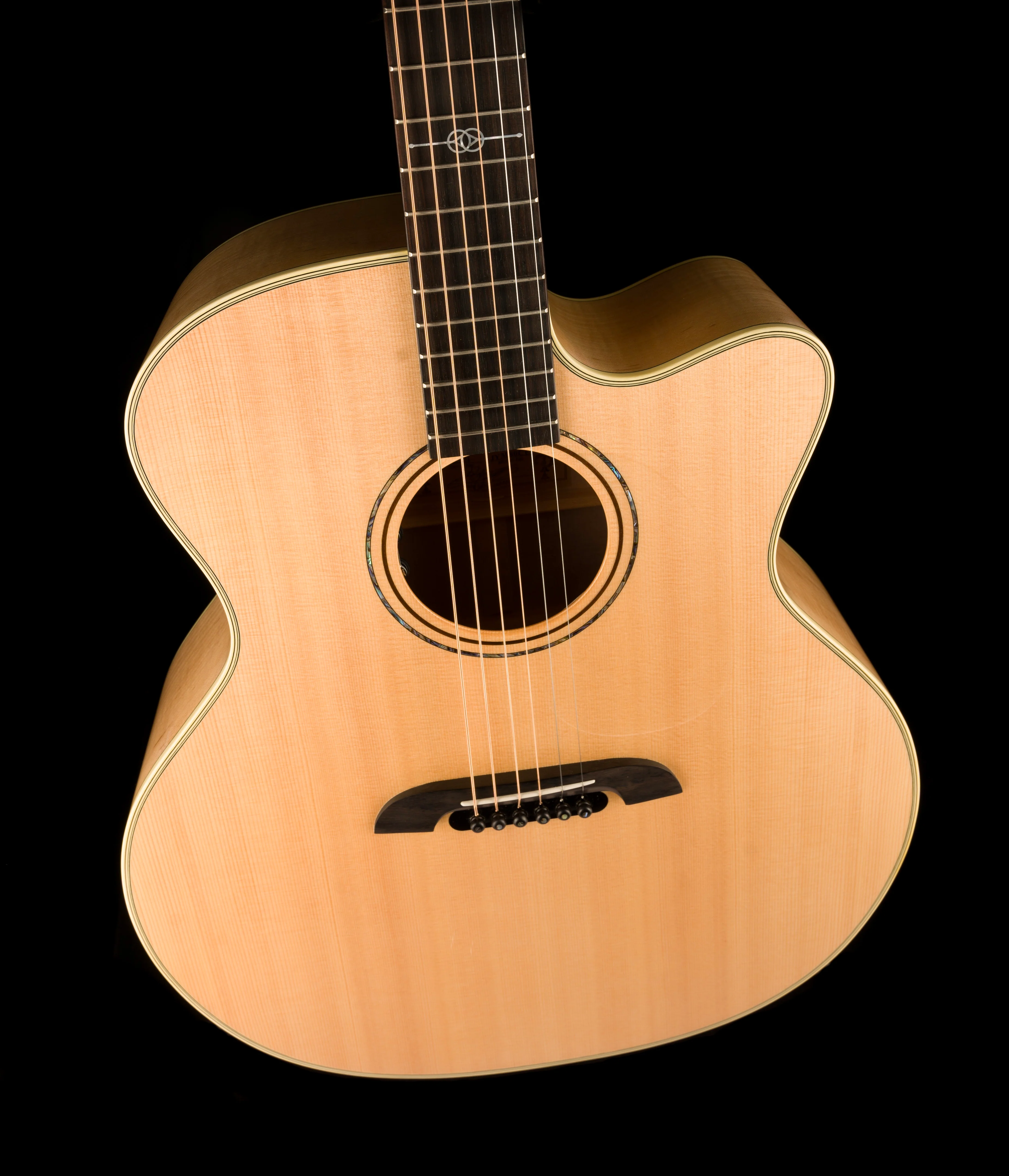 Pre Owned Alvarez Yairi JYM80CE Natural Acoustic Electric With OHSC - Image 5