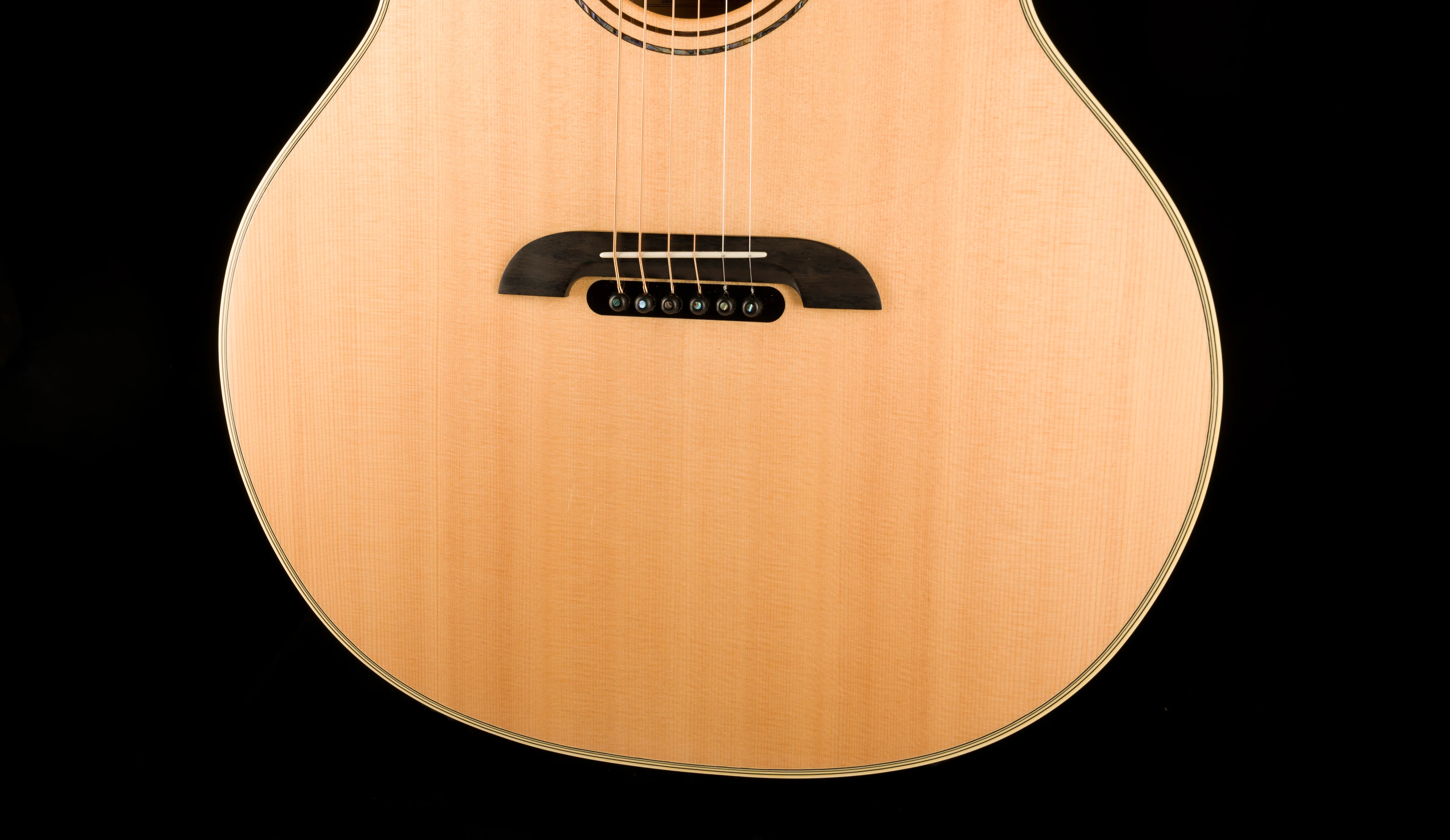 Pre Owned Alvarez Yairi JYM80CE Natural Acoustic Electric With OHSC - Image 6