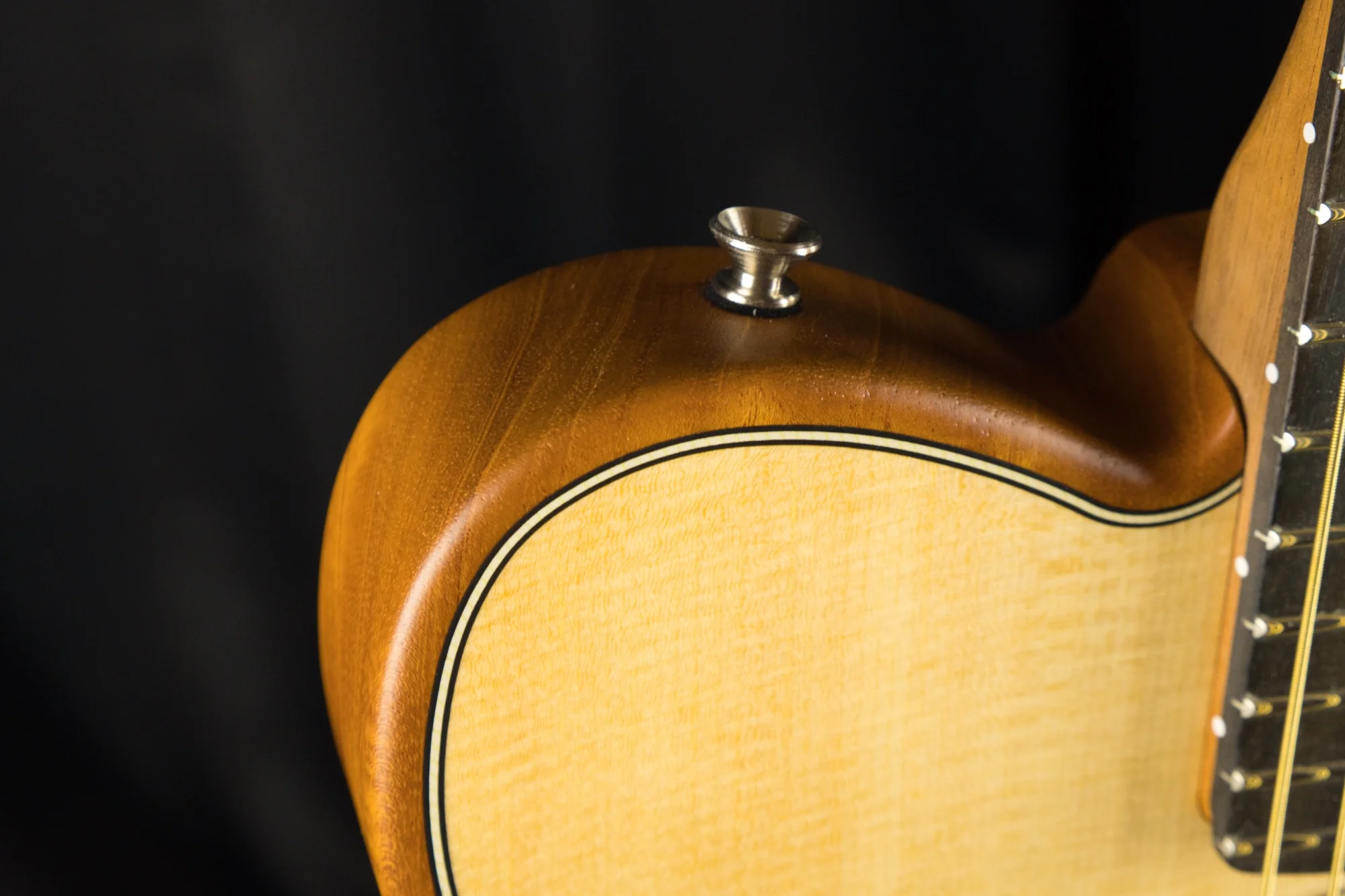 Pre Owned Fender American Acoustasonic Telecaster Ebony Fingerboard Natural With Case - Image 4