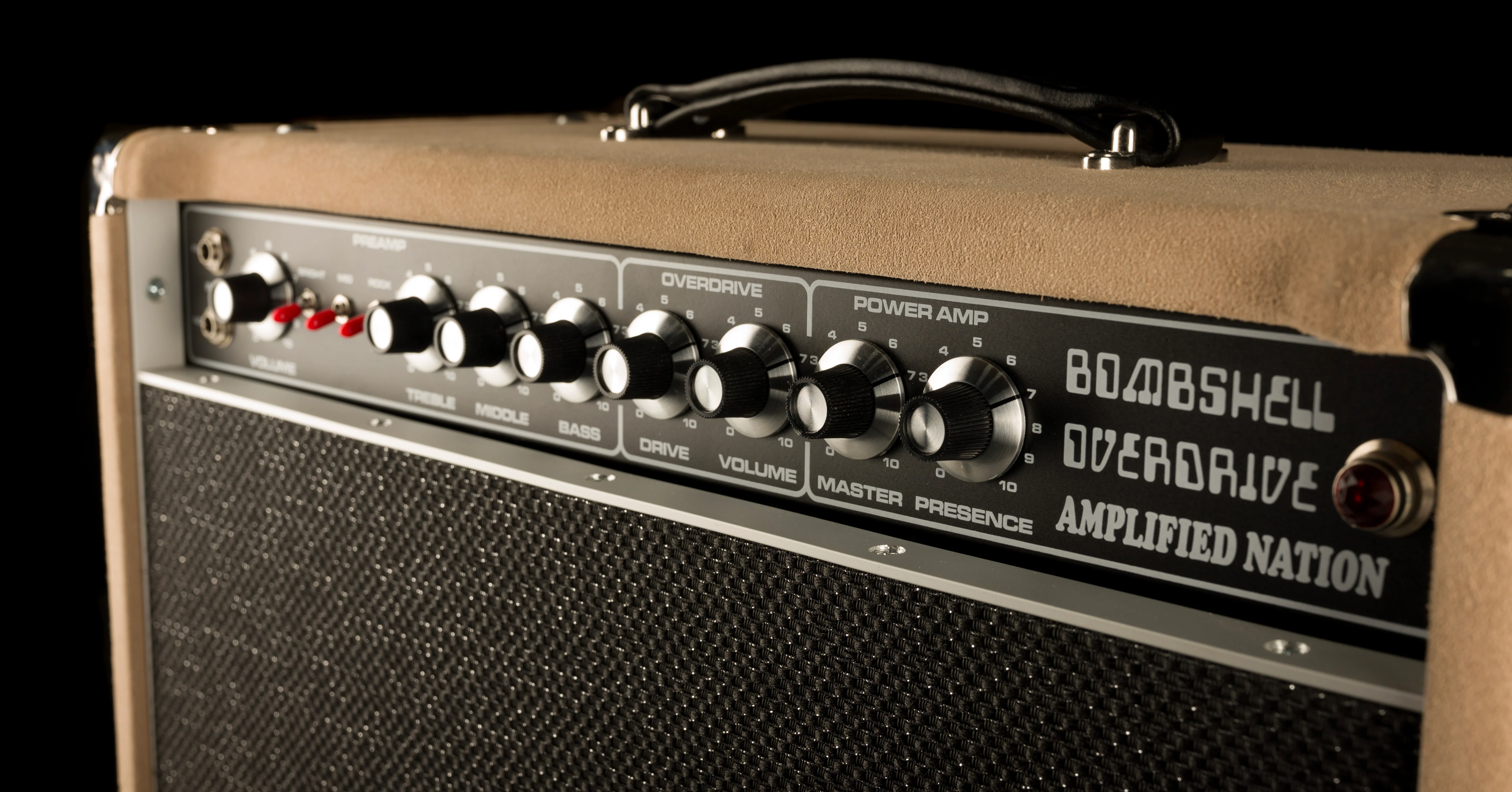 Pre Owned Amplified Nation The Bombshell Overdrive 100-Watt Head With 1x12" Ivory Suede Cabinet Guitar Amp - Ben Harper - Image 4