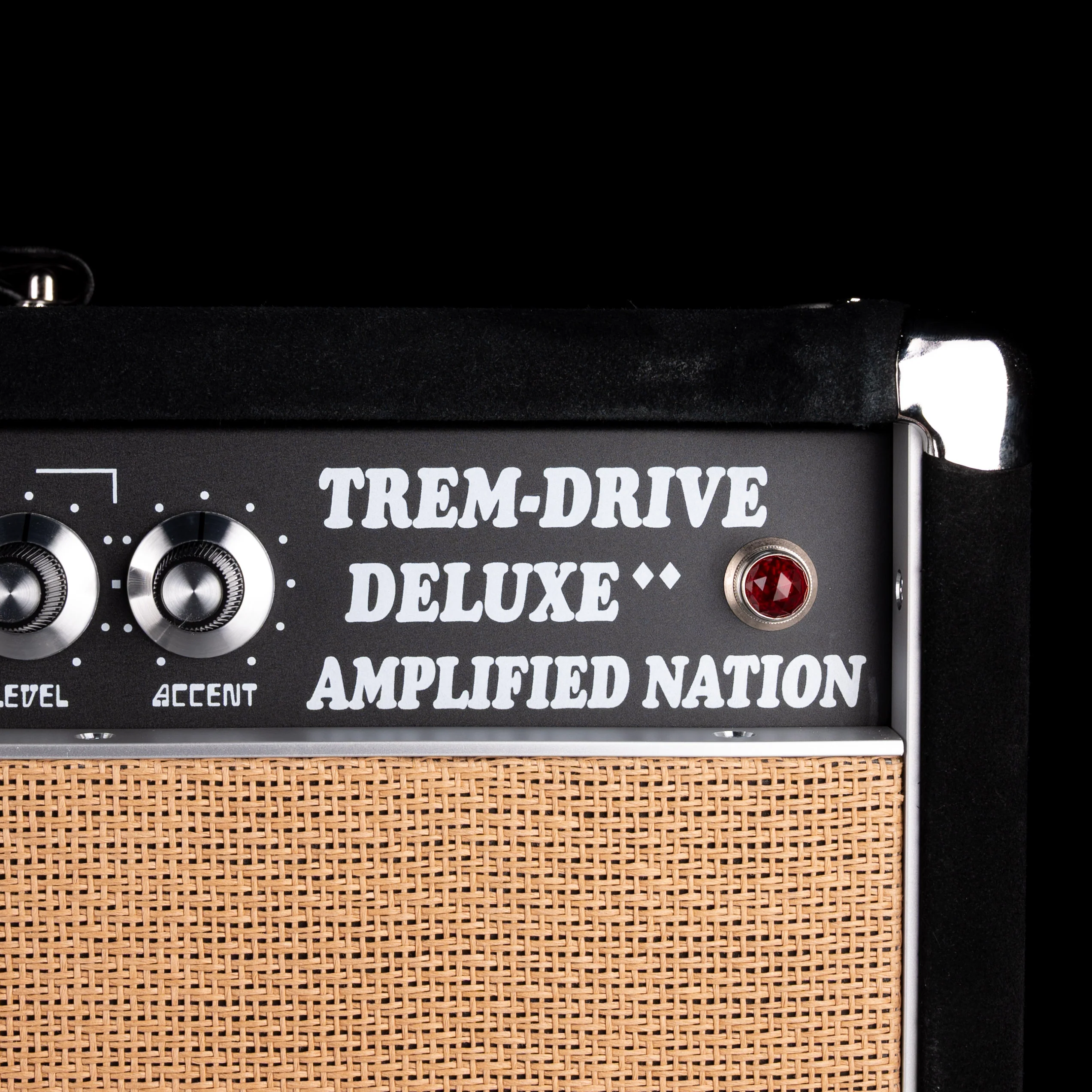 Pre-Owned Amplified Nation Trem-Drive Deluxe 50-Watt Guitar Amp Head - Black Suede - Image 6