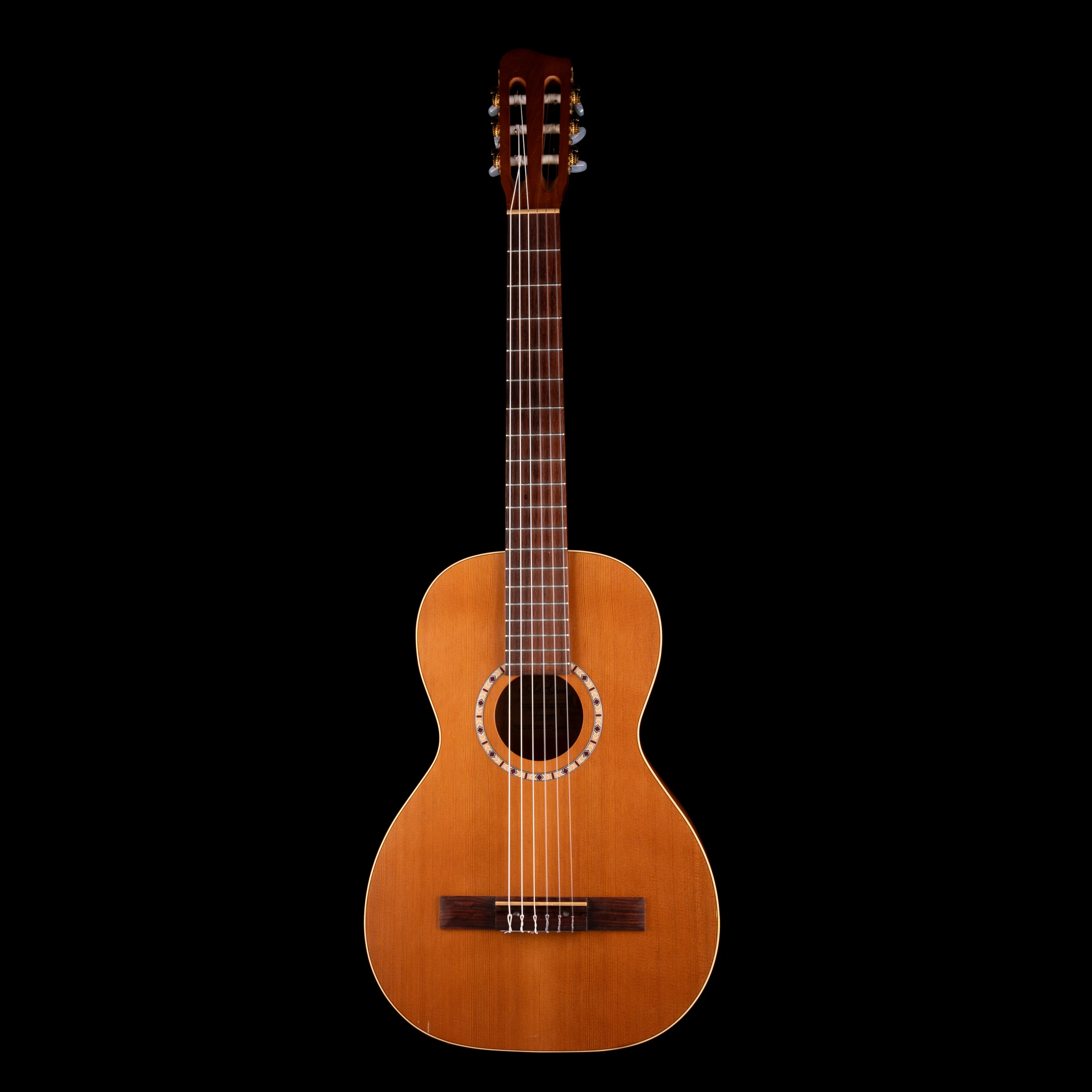 Pre Owned Art and Lutherie AMI Nylon String Parlor Guitar Natural With Gig Bag - Image 2