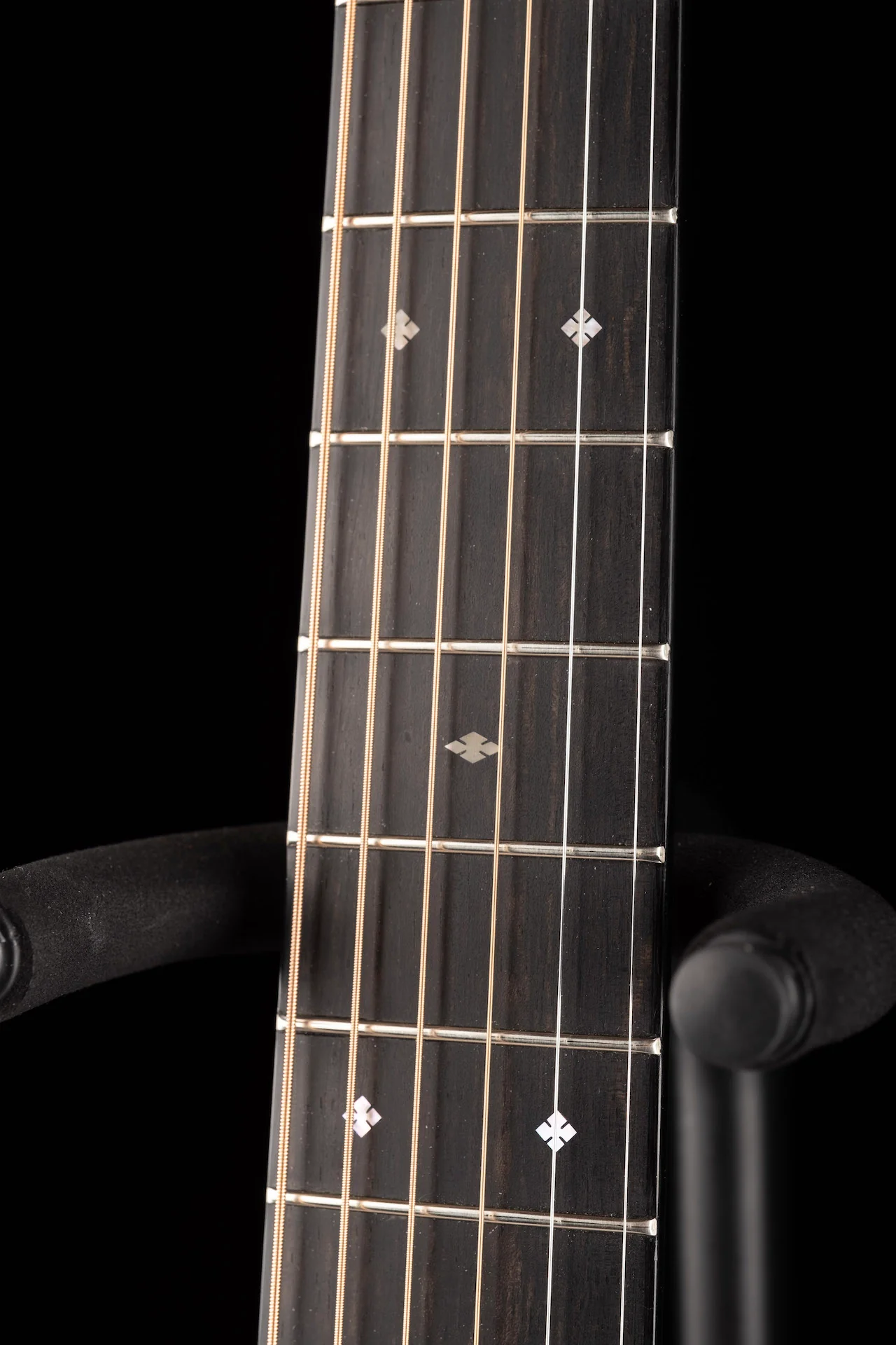Pre Owned Bourgeois Panama Red OM Natural Acoustic Guitar With OHSC - Image 10