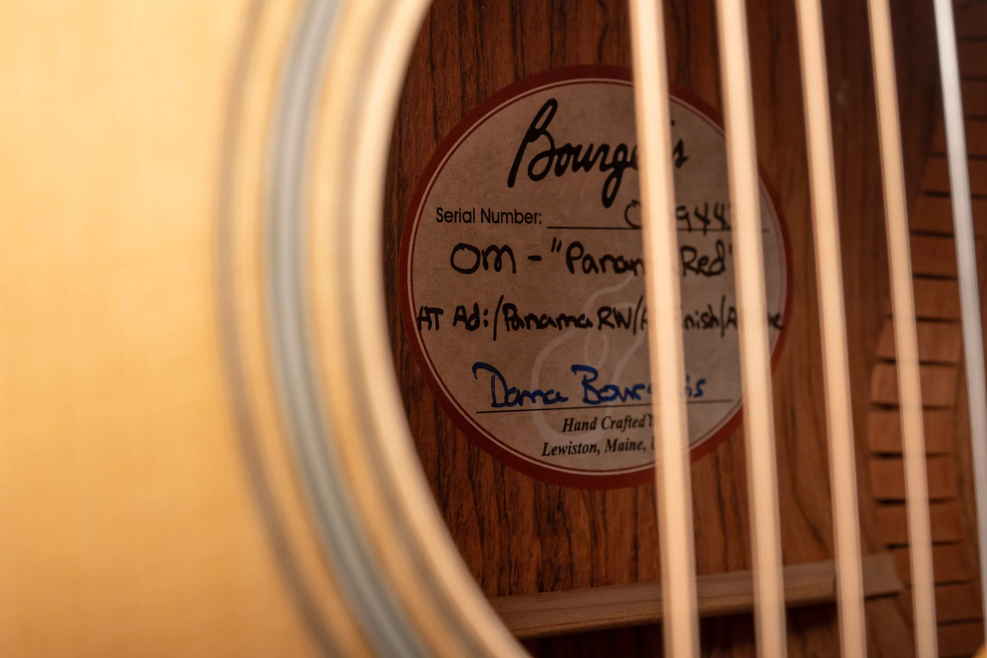 Pre Owned Bourgeois Panama Red OM Natural Acoustic Guitar With OHSC - Image 8