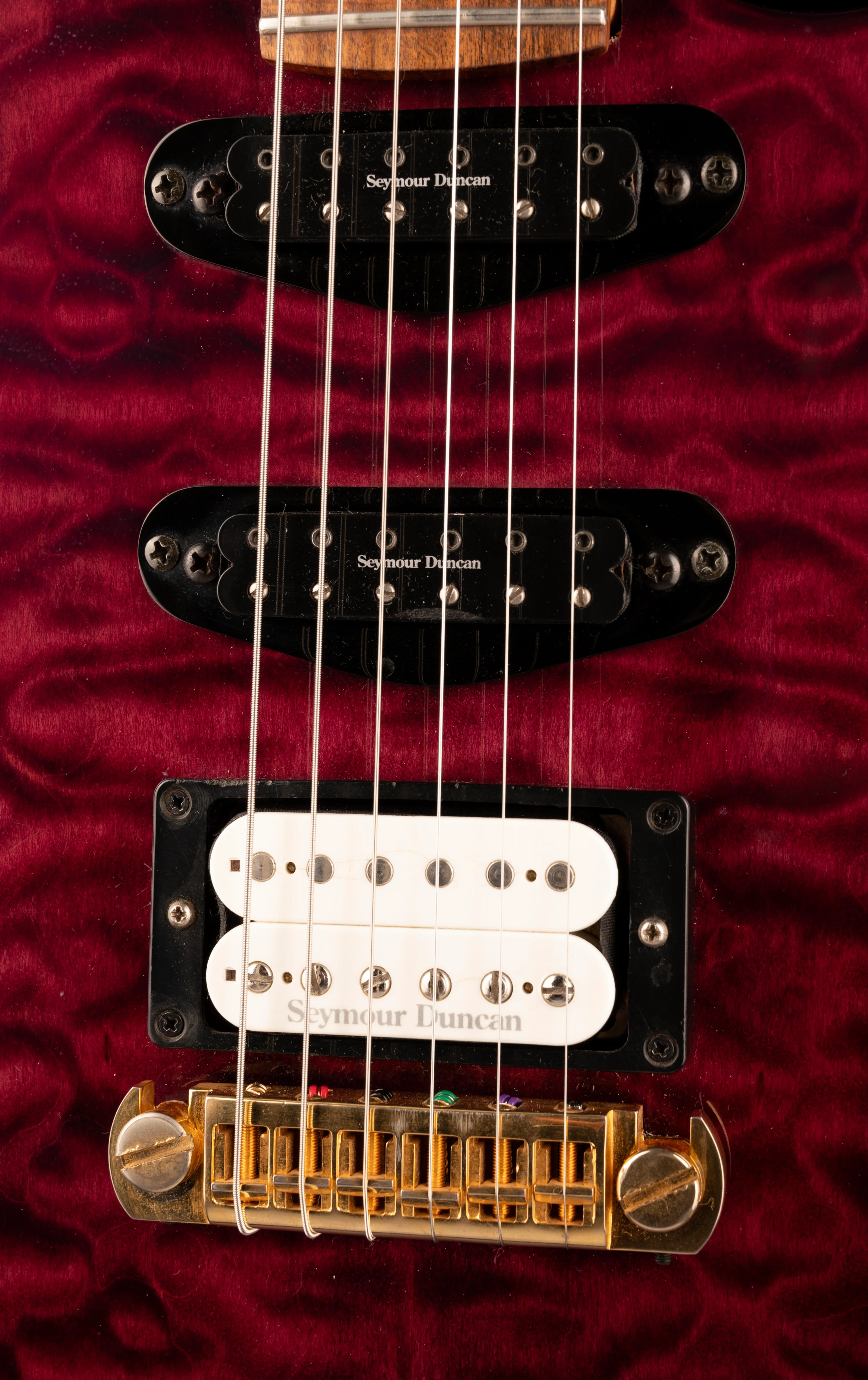 Pre Owned California Jalapeno Dark Transparent Red Electric Guitar With Case - Image 7