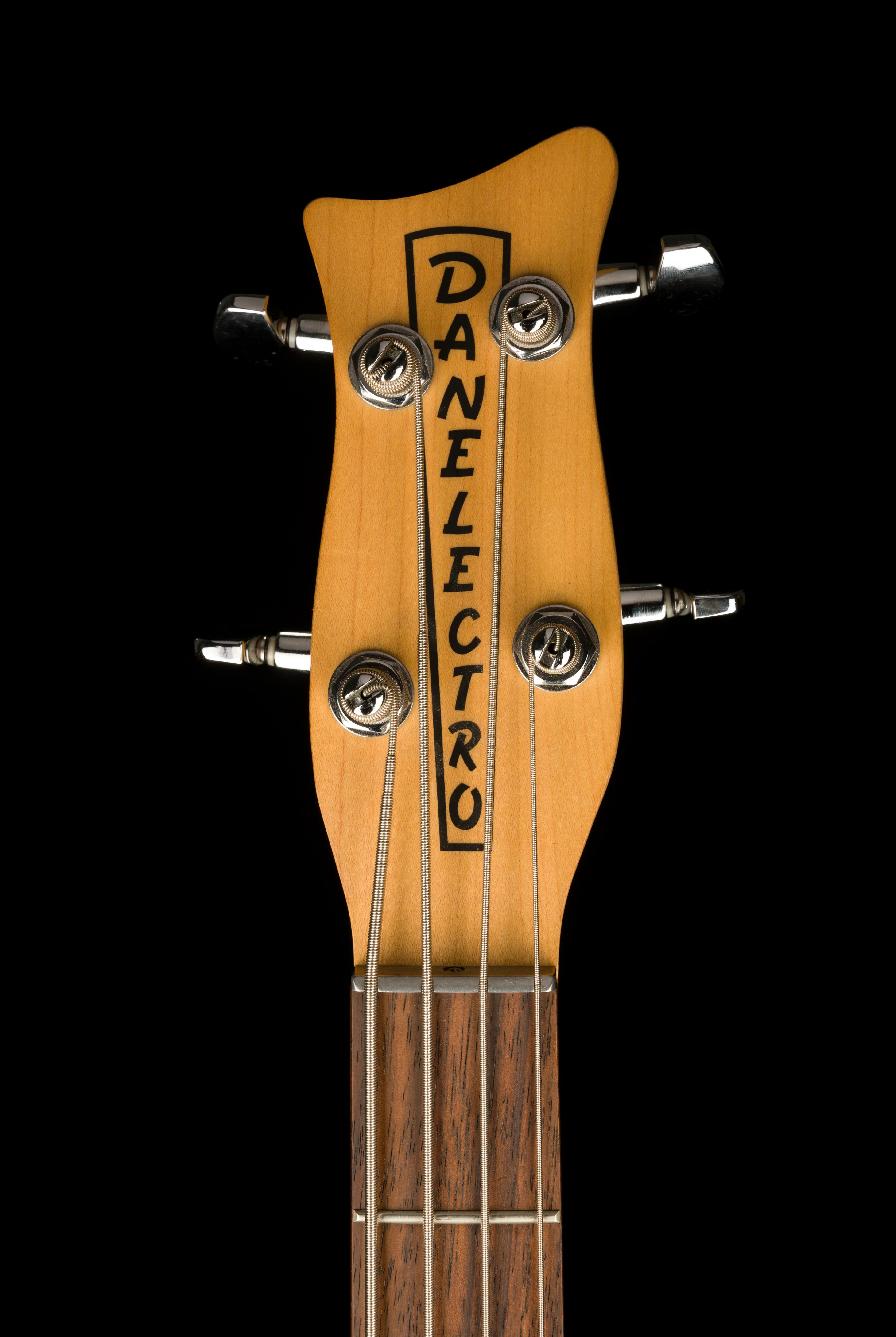 Pre Owned Danelectro Hodad Bass Blue Sparkle With Gig Bag - Image 12