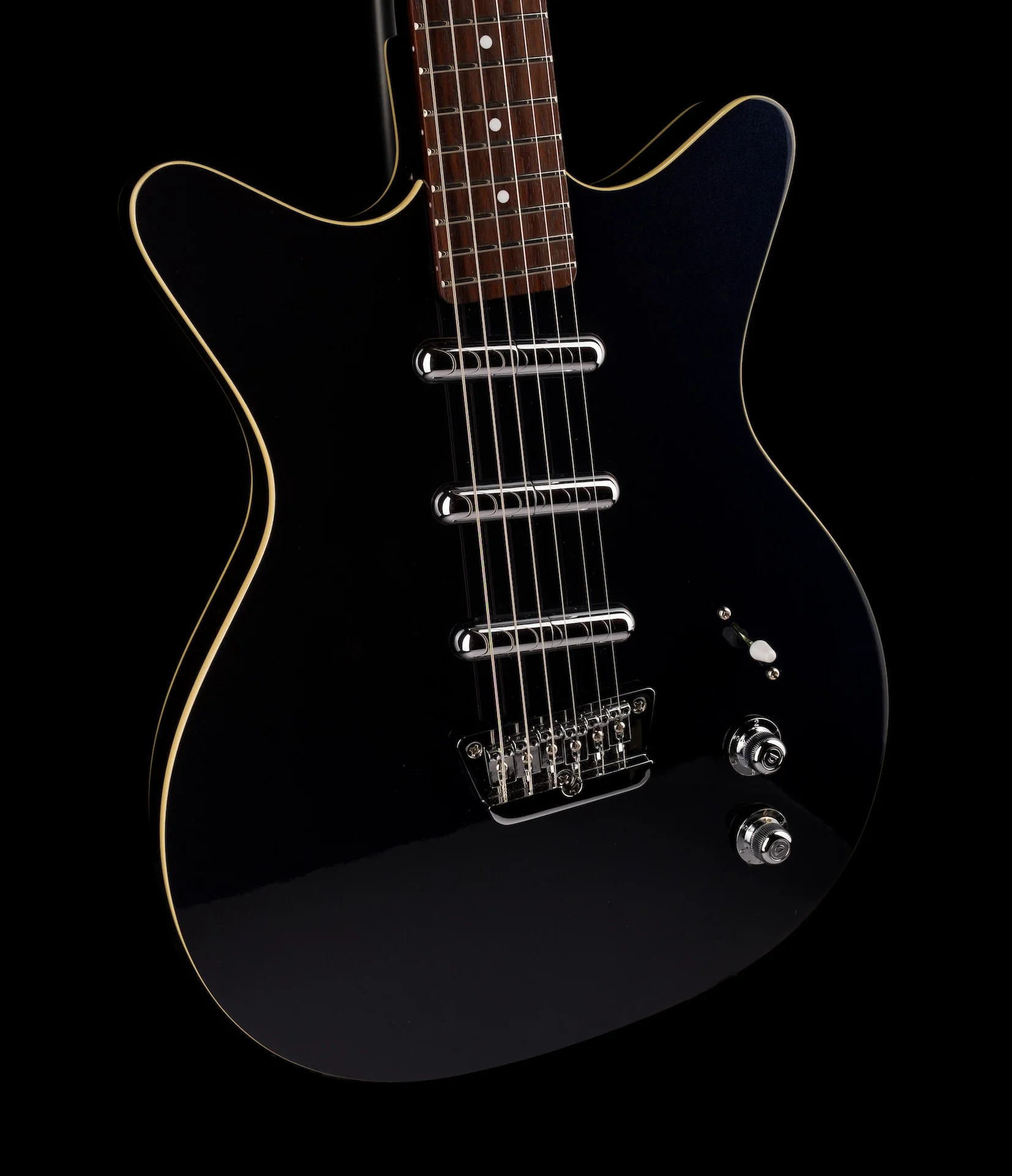 Pre Owned Danelectro Triple Divine Metallic Blue With Gig Bag - Image 9