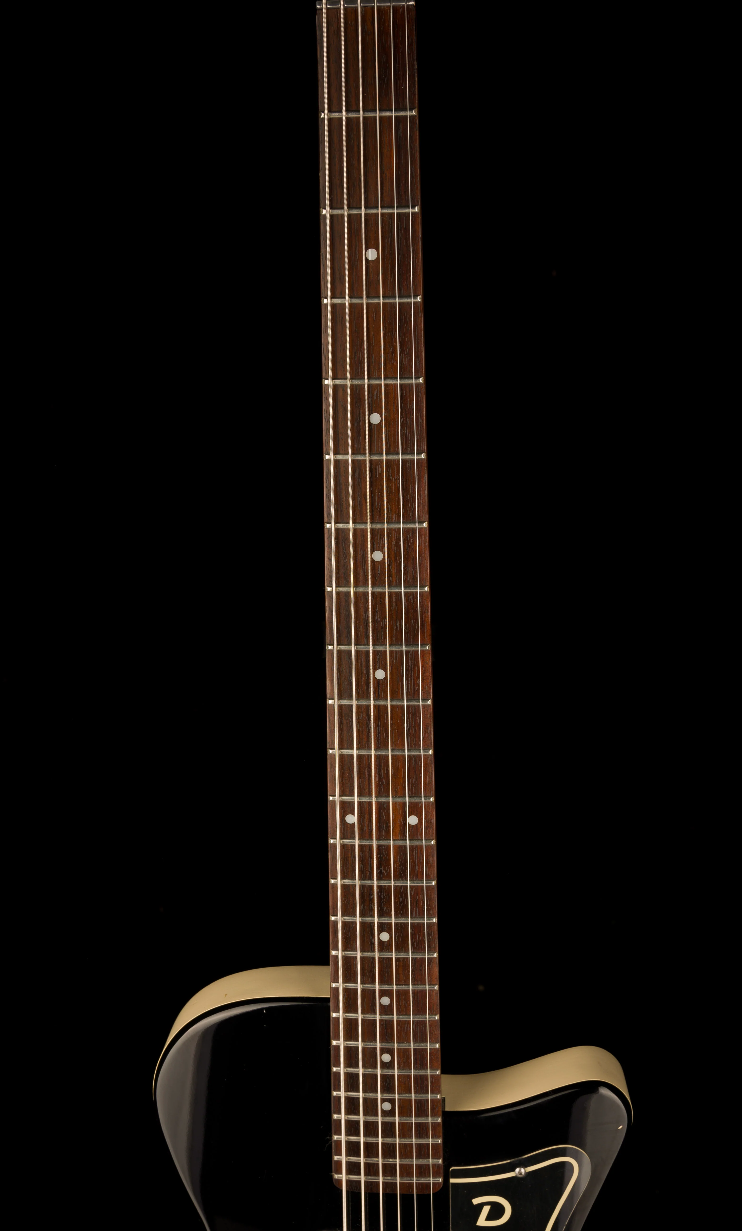 Pre Owned Danelectro U-2 ‘56 Baritone Guitar Black With Gig Bag - Image 11