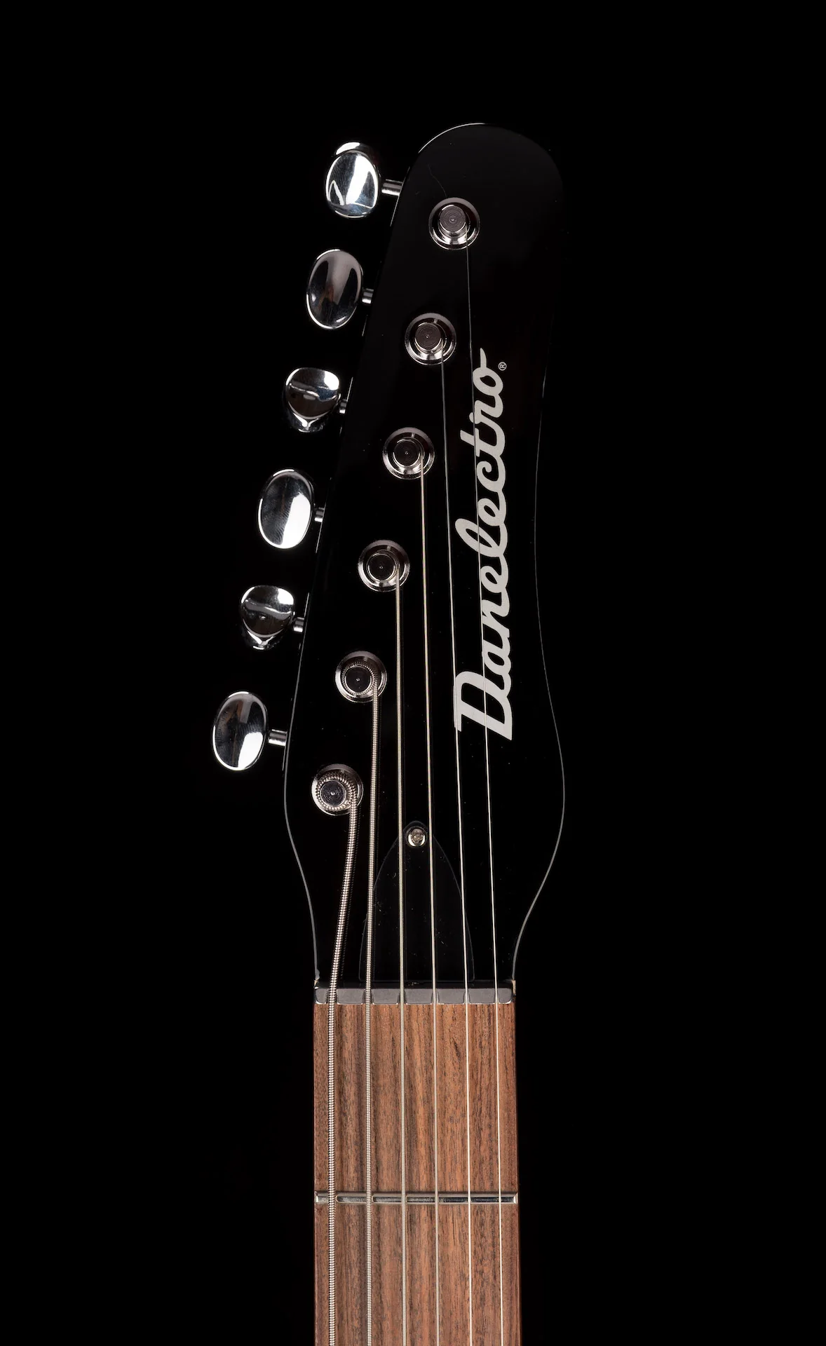 Pre Owned Danelectro U-2 ‘56 Baritone Made in Korea Black - Image 13